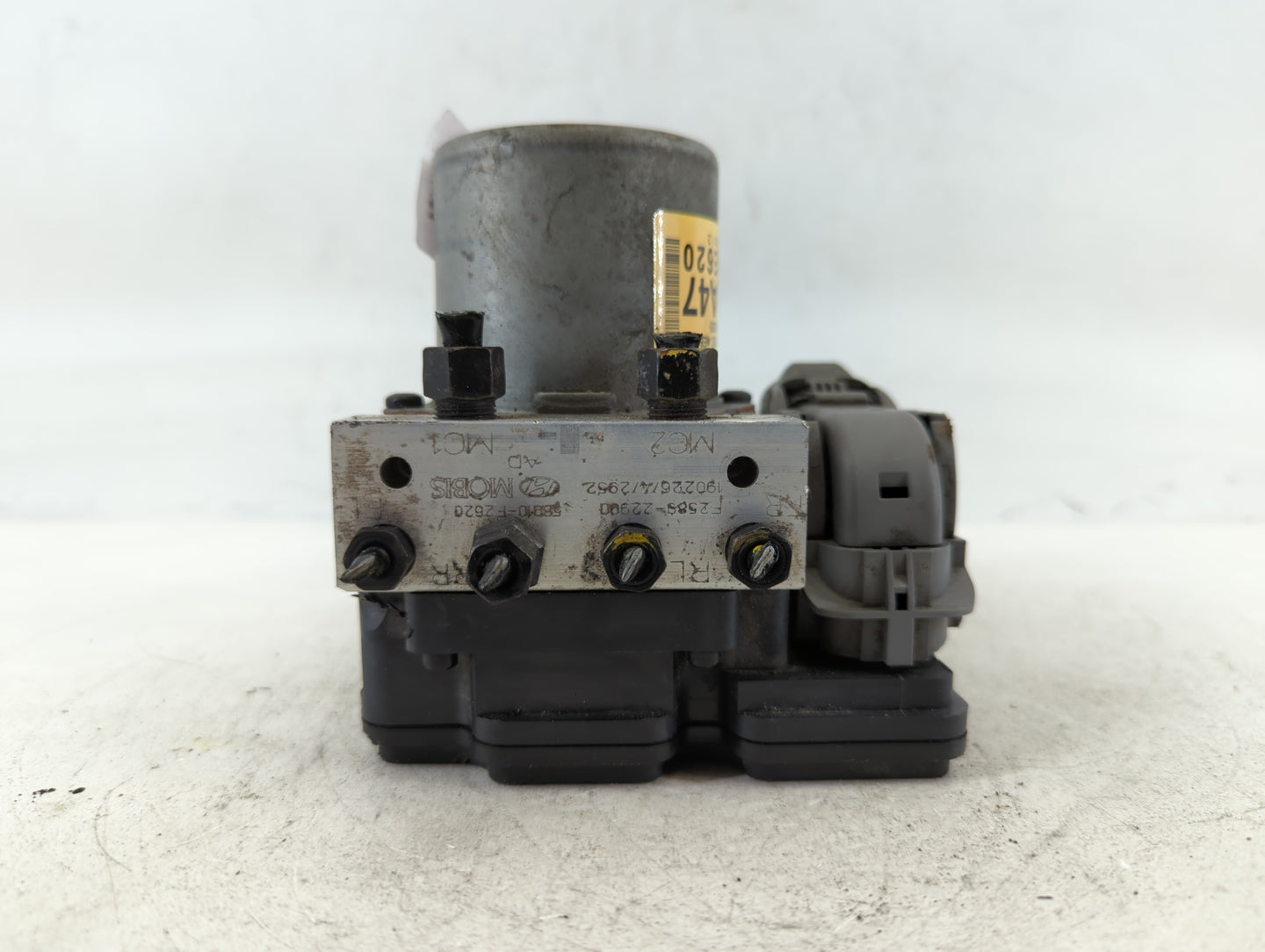 2019-2020 Hyundai Elantra ABS Pump Control Module Replacement P/N:F2589-22900 58910-F2620 Fits Fits 2019 2020 OEM Used Auto 