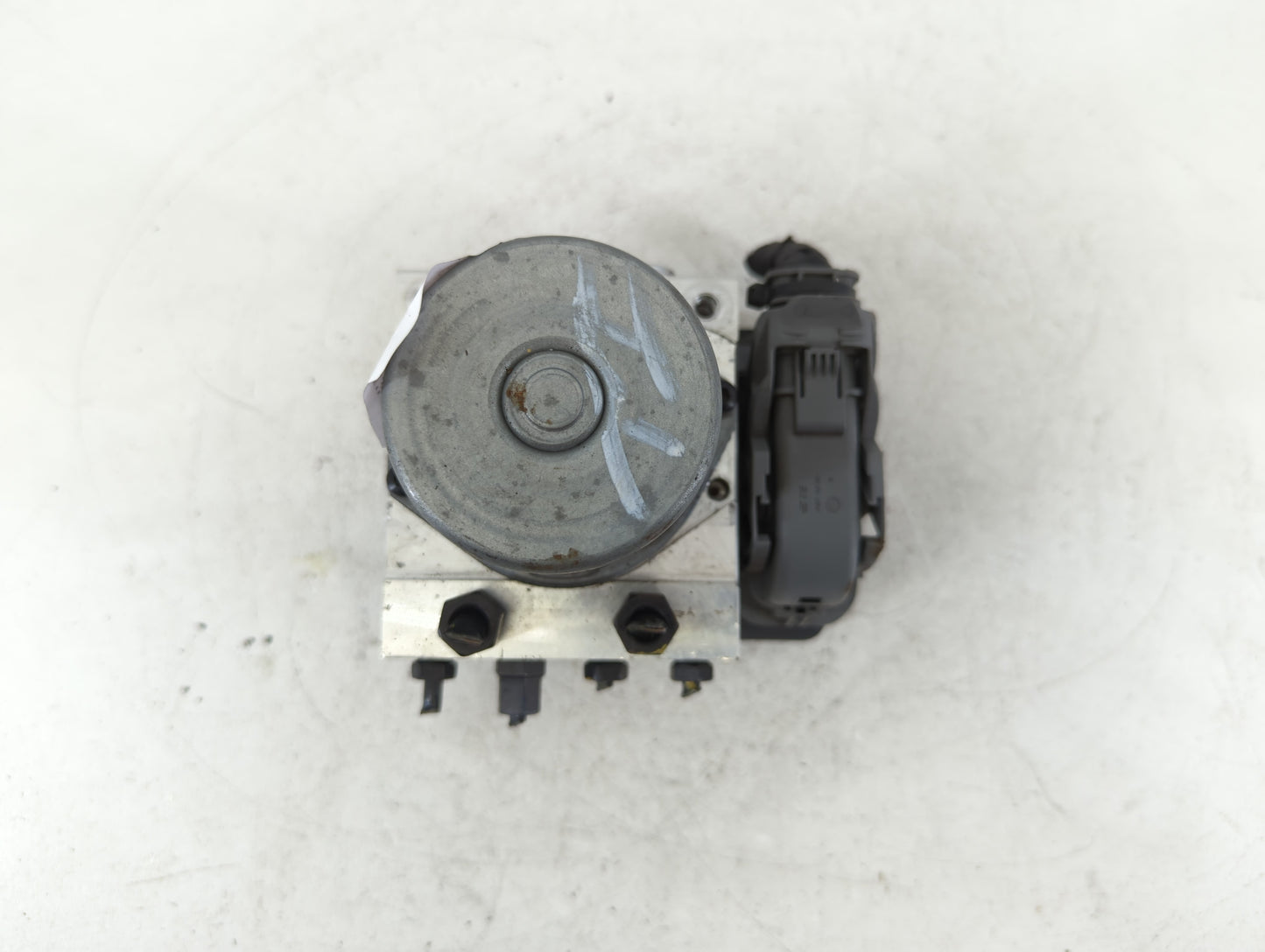 2019-2020 Hyundai Elantra ABS Pump Control Module Replacement P/N:F2589-22900 58910-F2620 Fits Fits 2019 2020 OEM Used Auto 