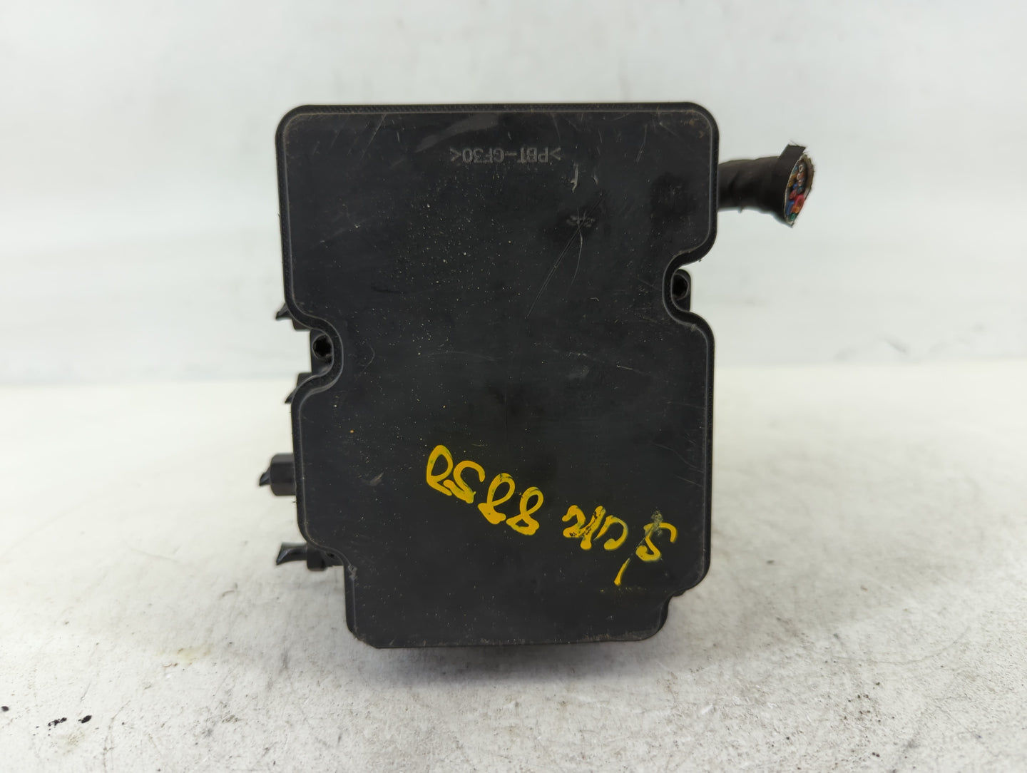 2019-2020 Hyundai Elantra ABS Pump Control Module Replacement P/N:F2589-22900 58910-F2620 Fits Fits 2019 2020 OEM Used Auto 