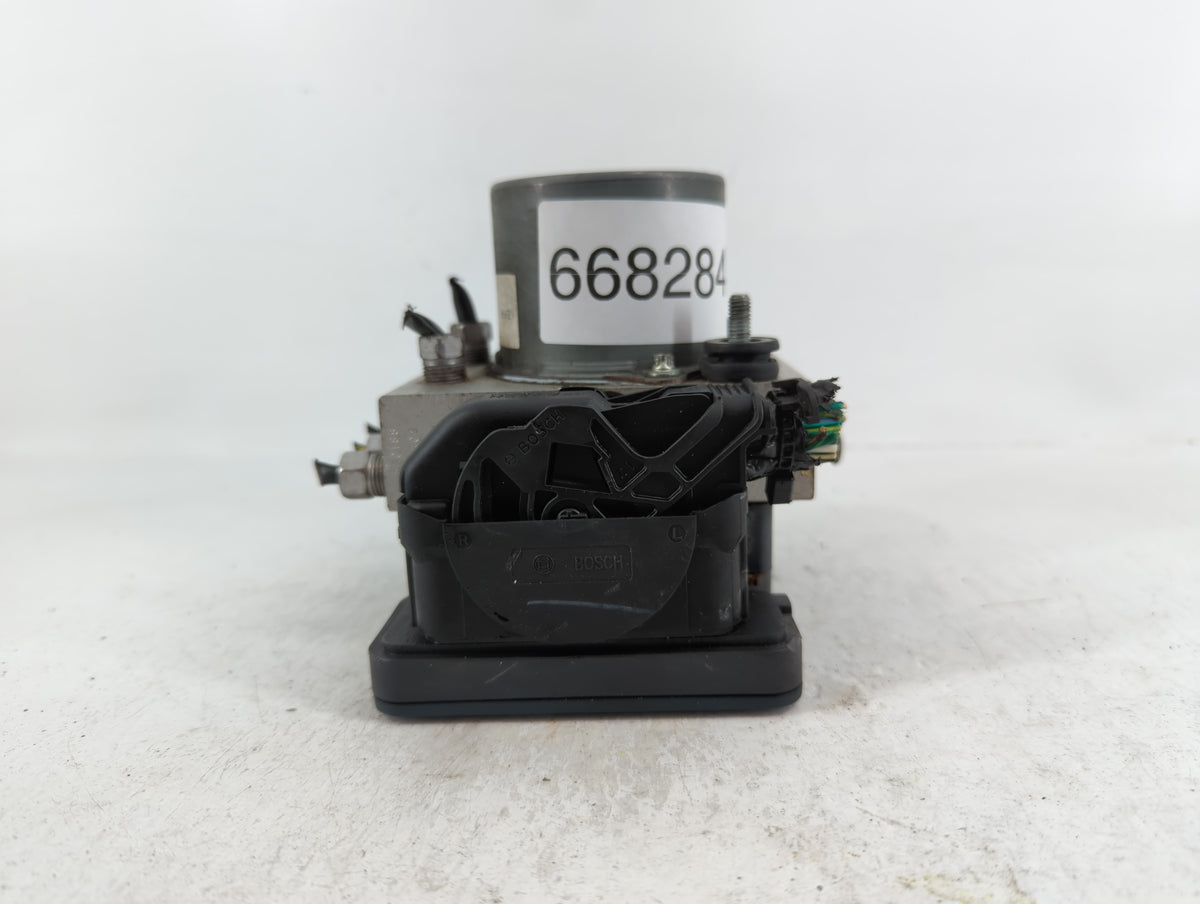2019-2020 Hyundai Elantra Anti-Lock Brake ABS Pump Module Actuator OEM P/N:P68183803AC Fits Fits 2019 2020 OEM Used Auto Par