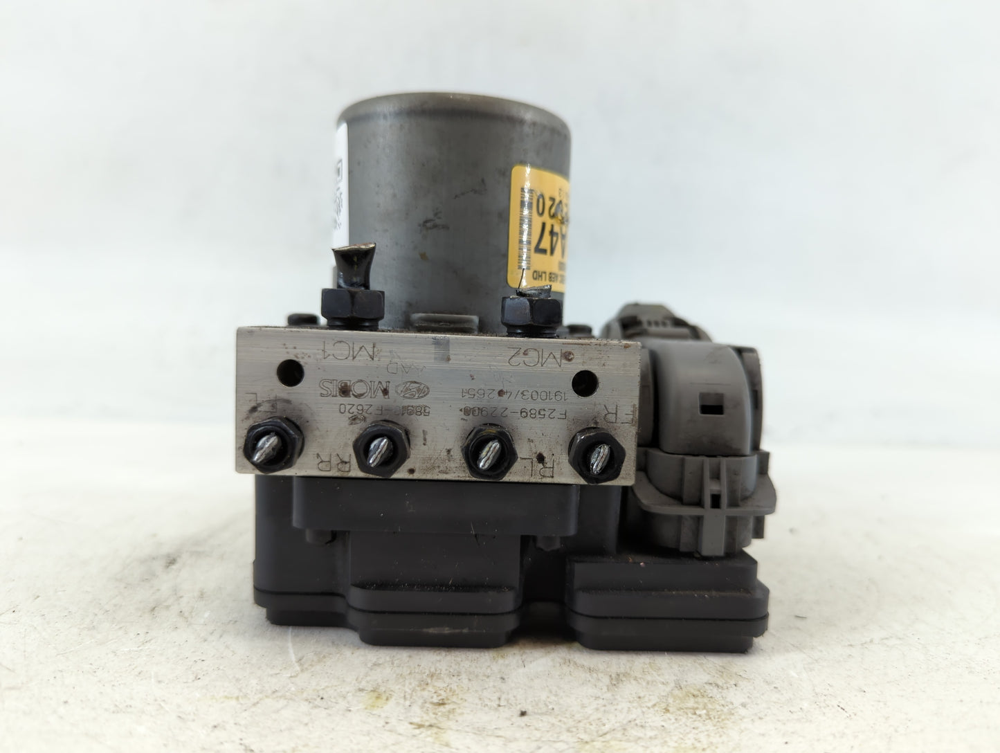 2019-2020 Hyundai Elantra ABS Pump Control Module Replacement P/N:F2589-22900 Fits Fits 2019 2020 OEM Used Auto Parts - Oemu