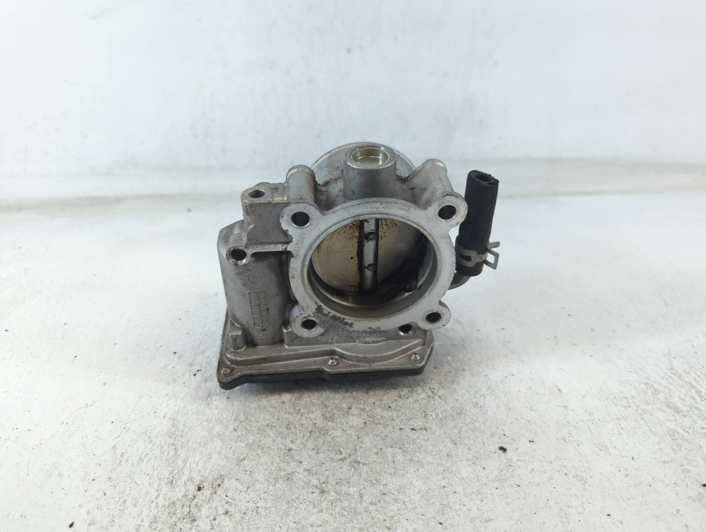 2011-2020 Hyundai Elantra Throttle Body P/N:35100-2E710 Fits Fits 2011 2012 2013 2014 2015 2016 2017 2018 2019 2020 2021 OEM