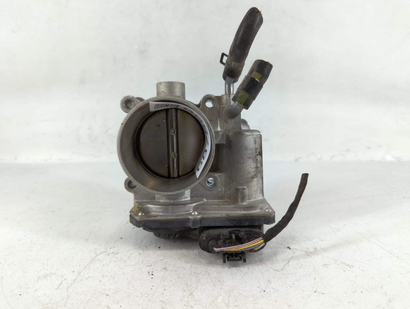 2011-2020 Hyundai Elantra Throttle Body P/N:1570 06Q12 35100-2E000 Fits OEM Used Auto Parts - Oemusedautoparts1.com