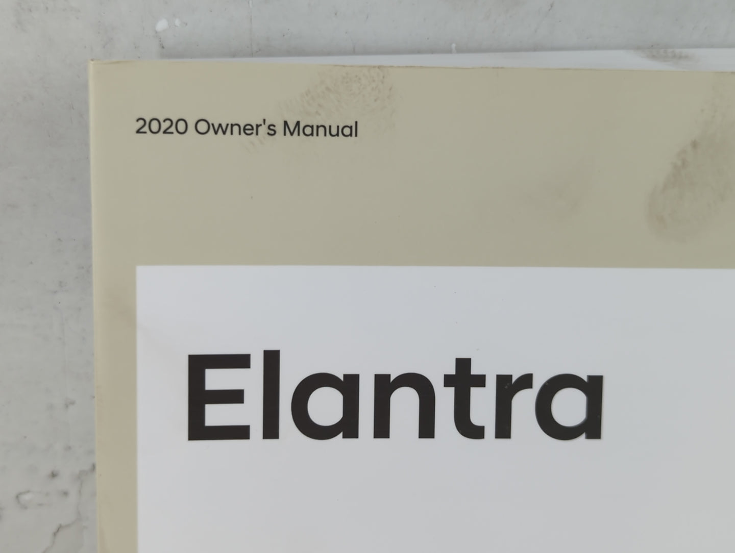 2020 Hyundai Elantra Owners Manual Book Guide P/N:LF30-EU05G OEM Used Auto Parts - Oemusedautoparts1.com