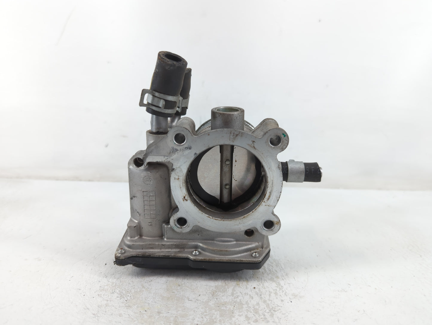 2017-2020 Hyundai Elantra Throttle Body P/N:5833 08C12 35100-2B340 Fits Fits 2015 2016 2017 2018 2019 2020 2021 2022 OEM Use