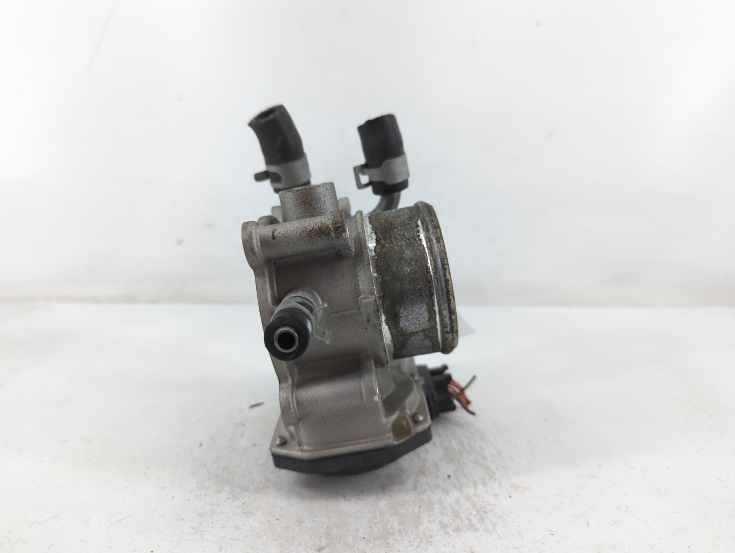 2017-2020 Hyundai Elantra Throttle Body P/N:5833 08C12 35100-2B340 Fits Fits 2015 2016 2017 2018 2019 2020 2021 2022 OEM Use
