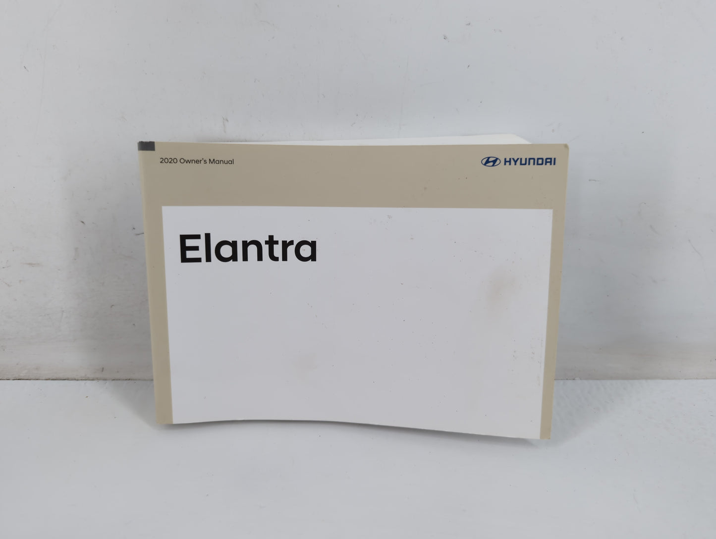 2020 Hyundai Elantra Owners Manual Book Guide P/N:KF2O-EC94B OEM Used Auto Parts - Oemusedautoparts1.com