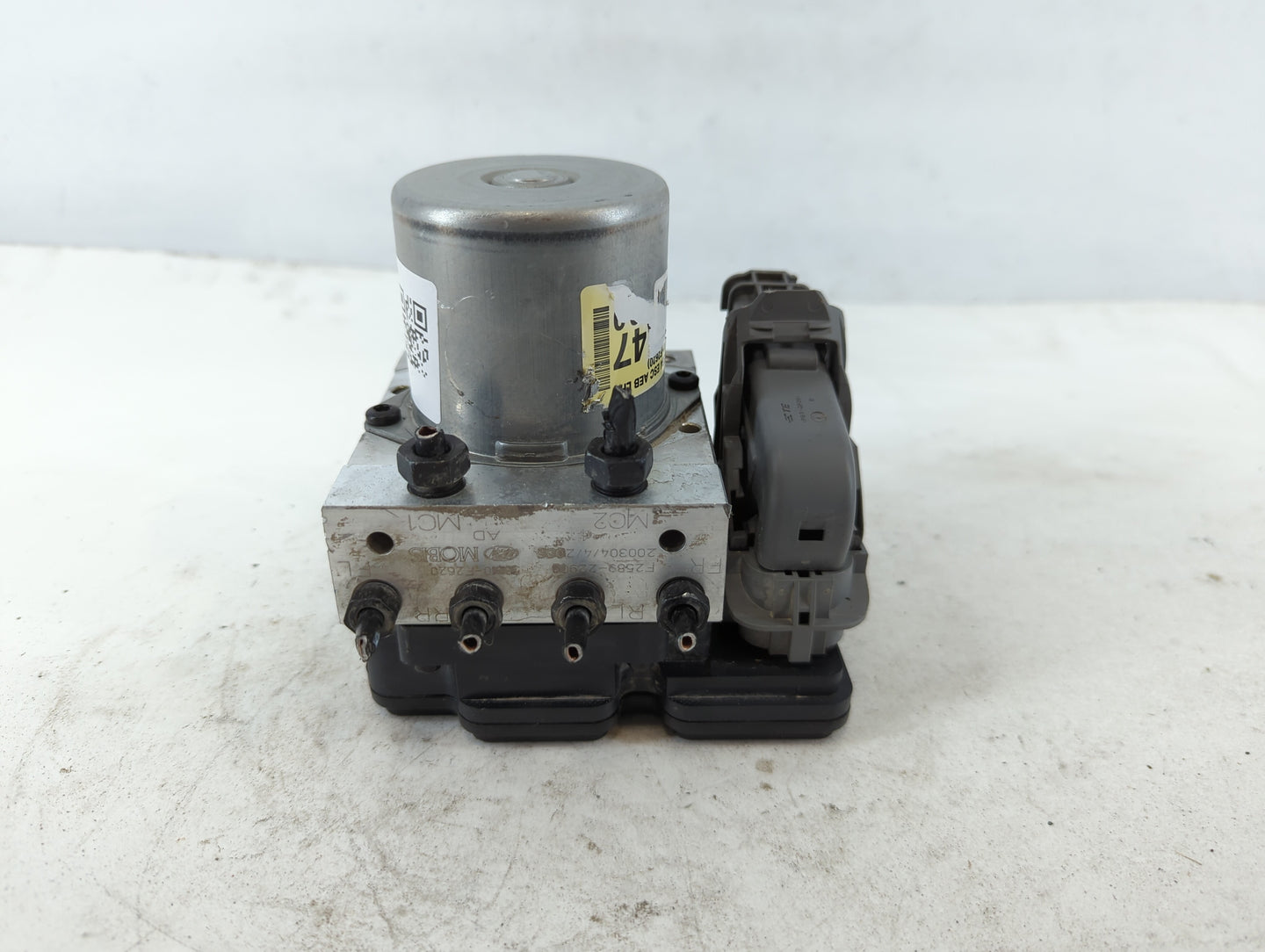 2019-2020 Hyundai Elantra ABS Pump Control Module Replacement P/N:F2589-22900 Fits Fits 2019 2020 OEM Used Auto Parts - Oemu