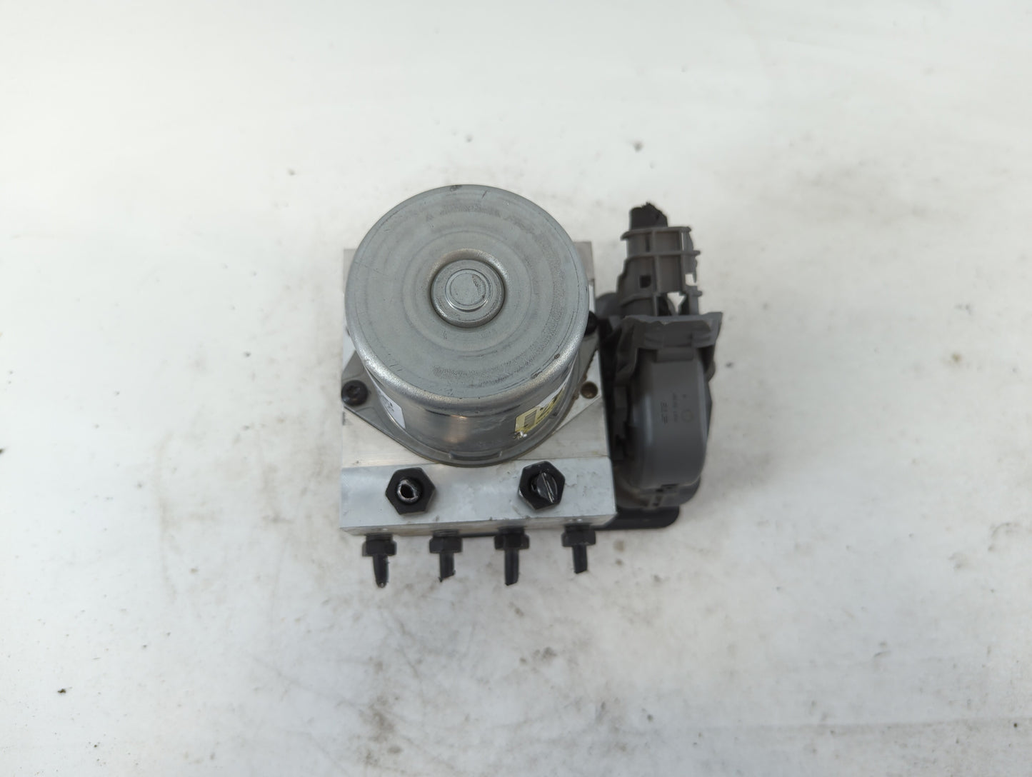 2019-2020 Hyundai Elantra ABS Pump Control Module Replacement P/N:F2589-22900 Fits Fits 2019 2020 OEM Used Auto Parts - Oemu