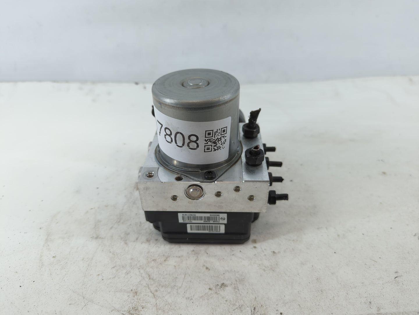2019-2020 Hyundai Elantra ABS Pump Control Module Replacement P/N:F2589-22900 Fits Fits 2019 2020 OEM Used Auto Parts - Oemu