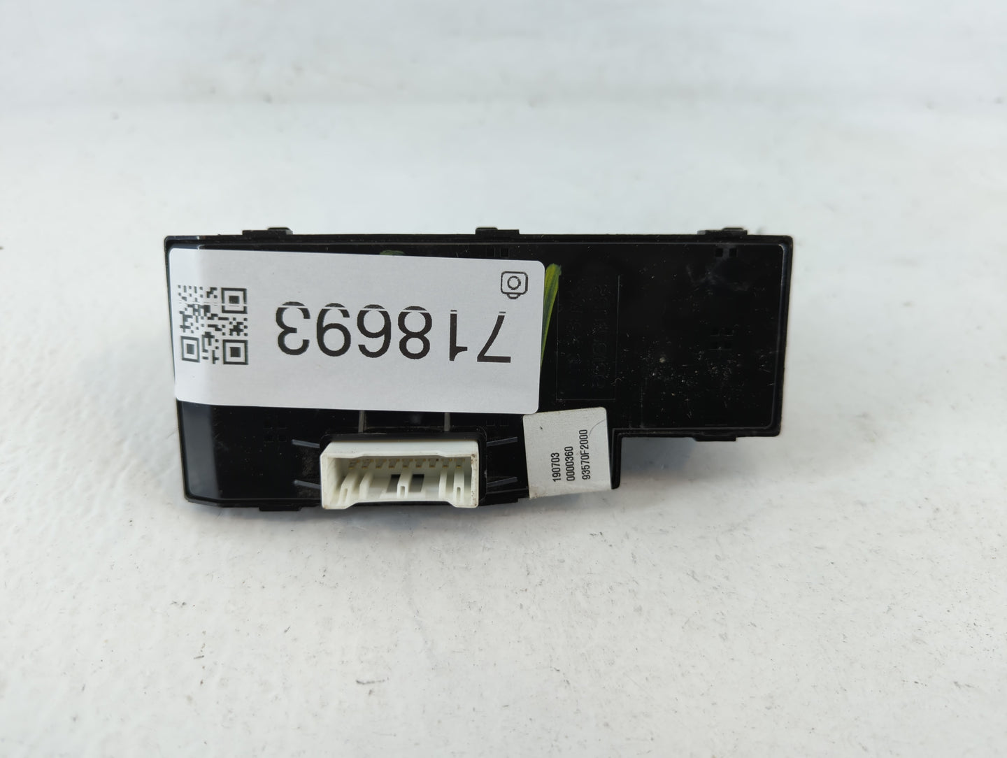 2017-2020 Hyundai Elantra Master Power Window Switch Replacement Driver Side Left P/N:0000360 93570F2000 Fits OEM Used Auto 
