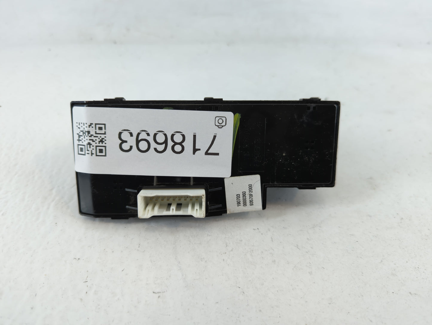 2017-2020 Hyundai Elantra Master Power Window Switch Replacement Driver Side Left P/N:0000360 93570F2000 Fits OEM Used Auto 