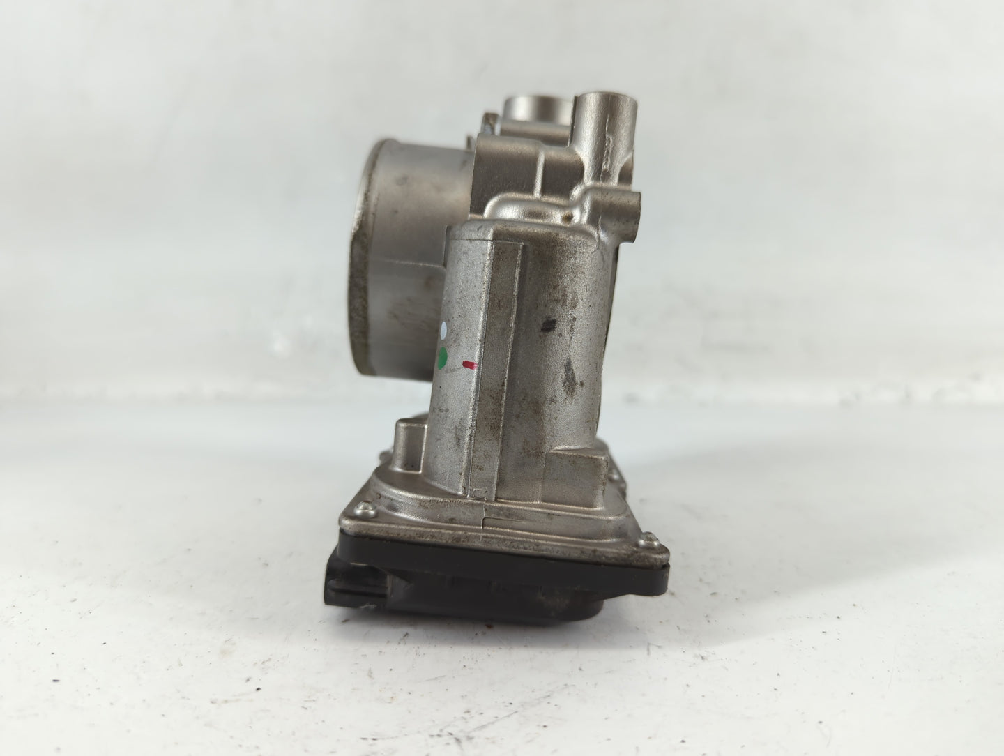 2017-2020 Hyundai Elantra Throttle Body P/N:6100 12E24 35100-2E710 Fits Fits 2017 2018 2019 2020 OEM Used Auto Parts - Oemus