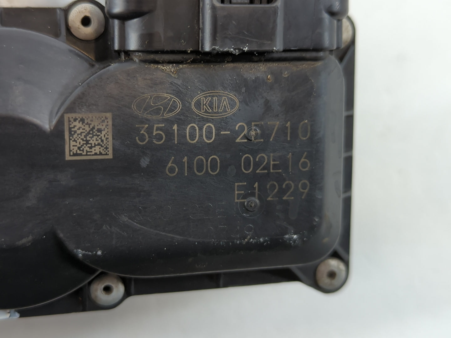 2011-2020 Hyundai Elantra Throttle Body P/N:6100 02E16 35100-2E710 Fits OEM Used Auto Parts - Oemusedautoparts1.com