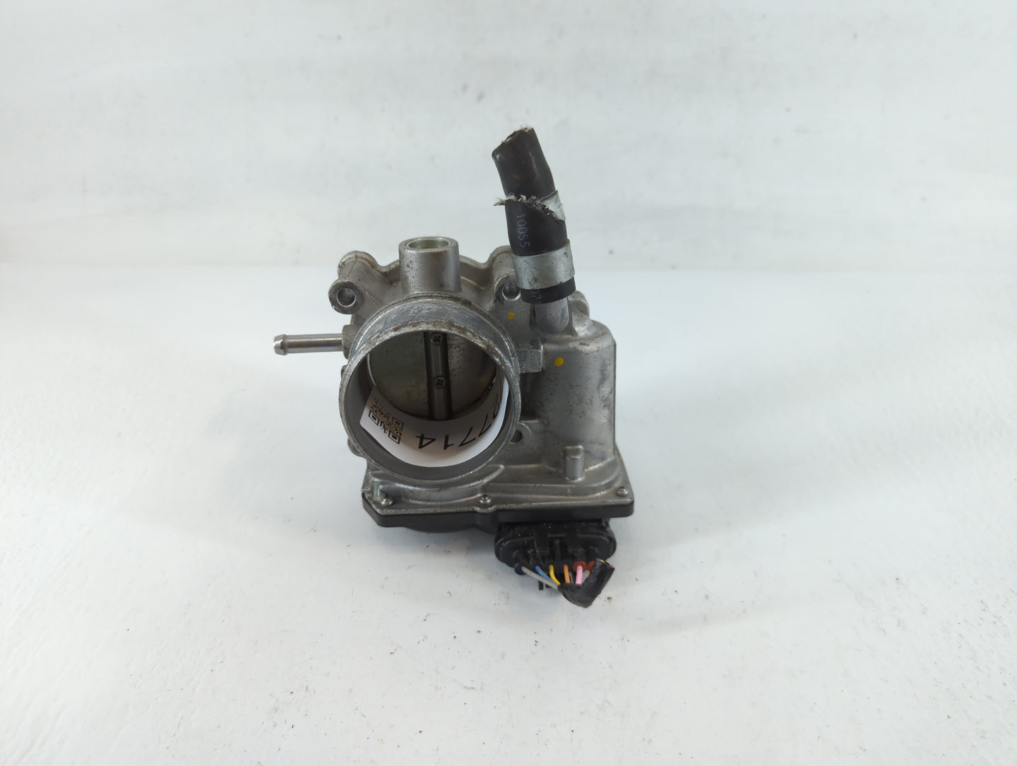 2017-2020 Hyundai Elantra Throttle Body P/N:35100-2B340 Fits Fits 2015 2016 2017 2018 2019 2020 2021 2022 OEM Used Auto Part