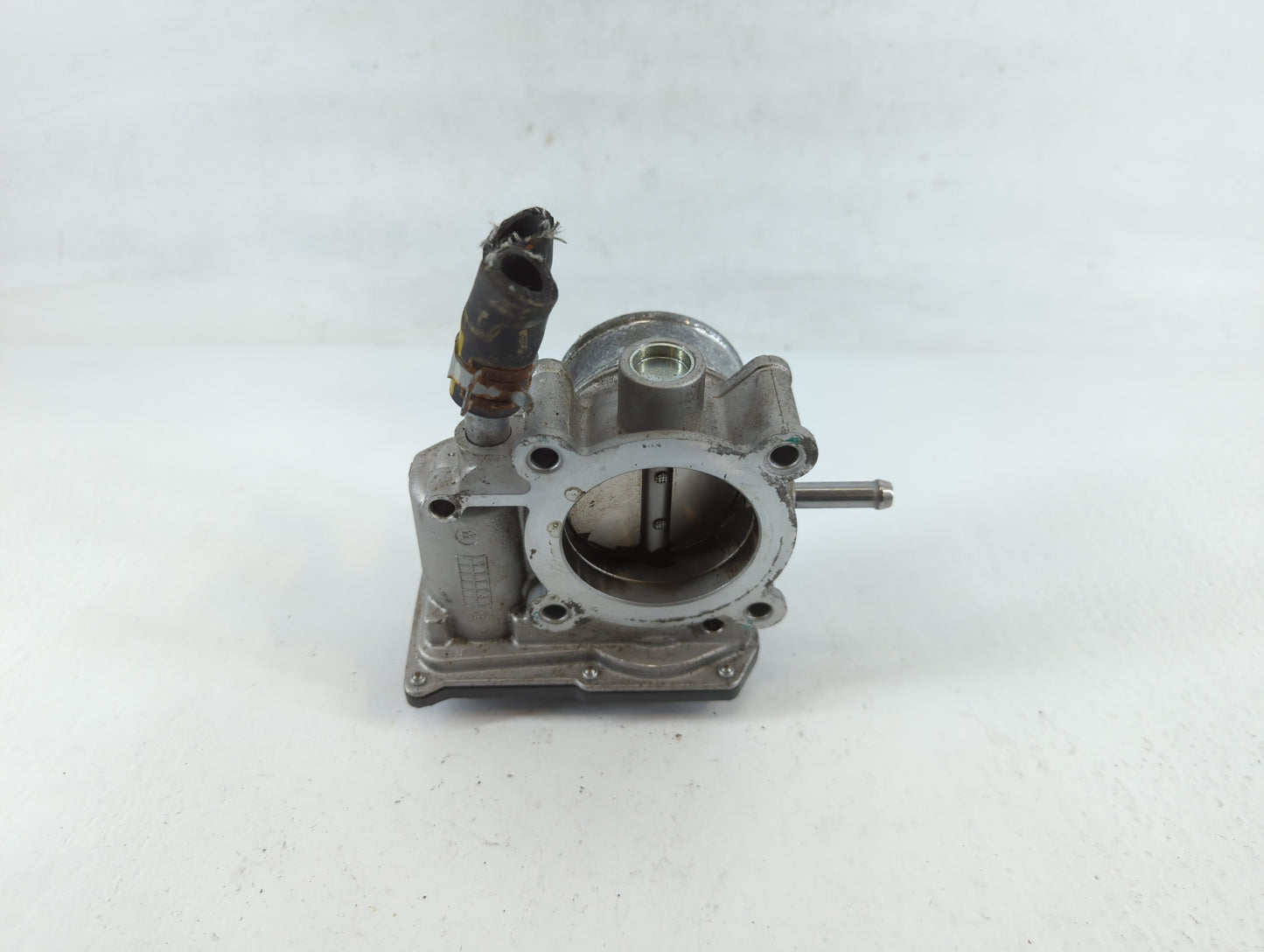 2017-2020 Hyundai Elantra Throttle Body P/N:35100-2B340 Fits Fits 2015 2016 2017 2018 2019 2020 2021 2022 OEM Used Auto Part