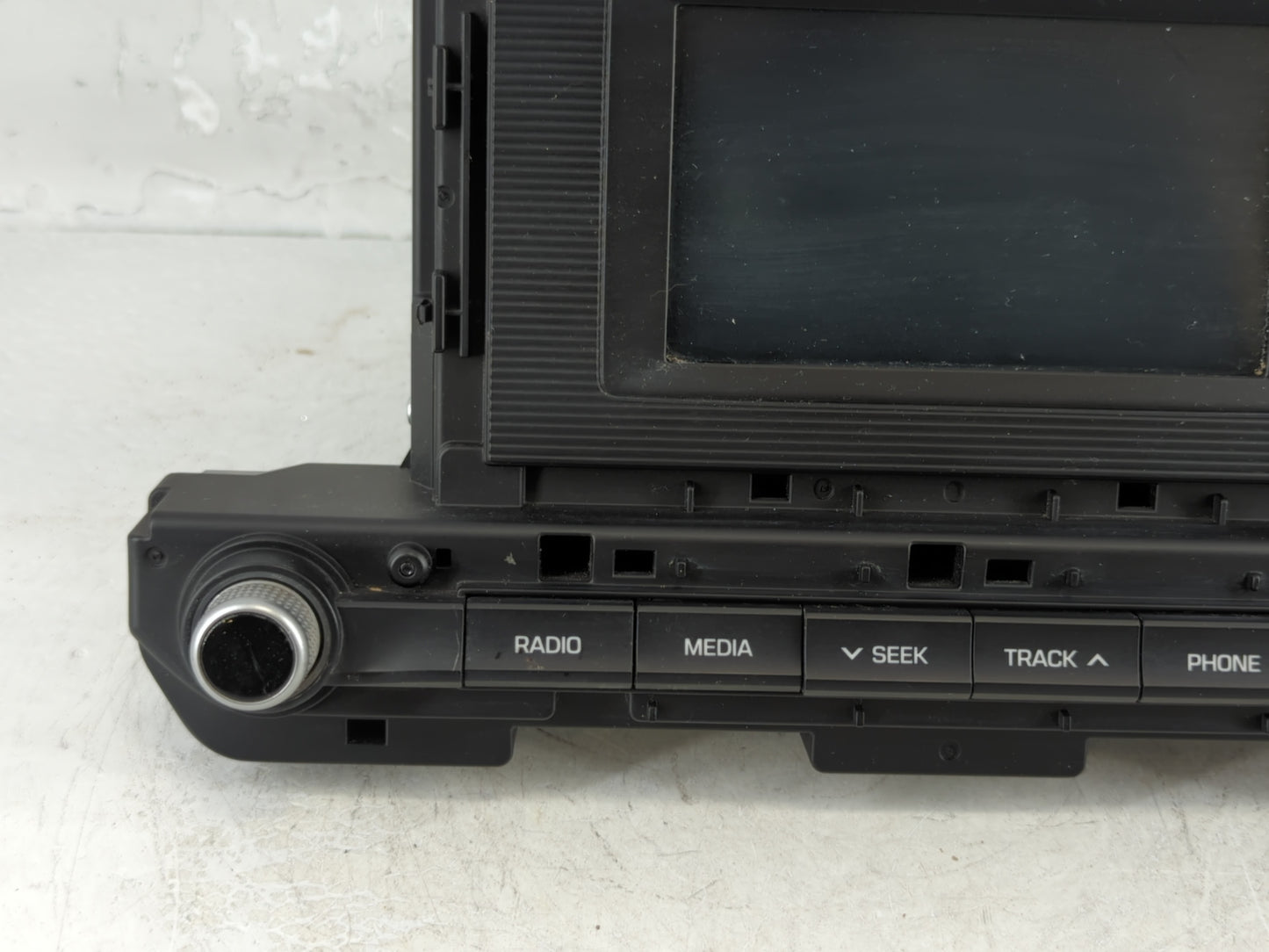 2019-2020 Hyundai Elantra Am Fm Cd Player Radio Receiver - Oemusedautoparts1.com