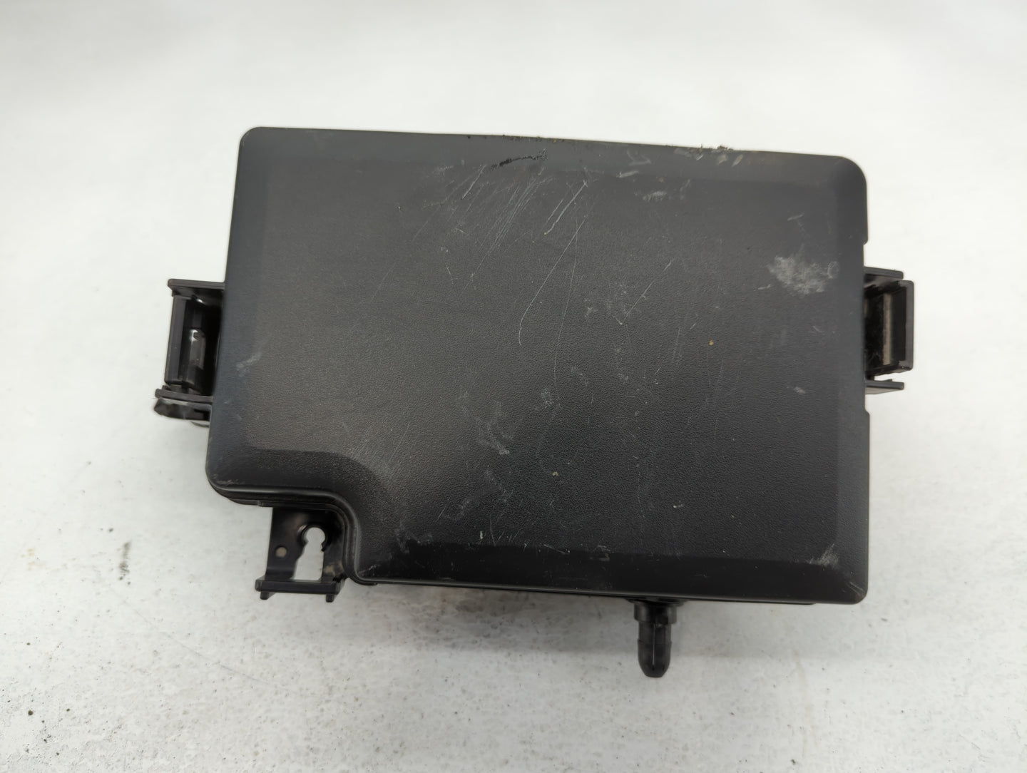 2019-2020 Hyundai Elantra Fusebox Fuse Box Panel Relay Module P/N:91260 F2440 Fits Fits 2019 2020 OEM Used Auto Parts - Oemu