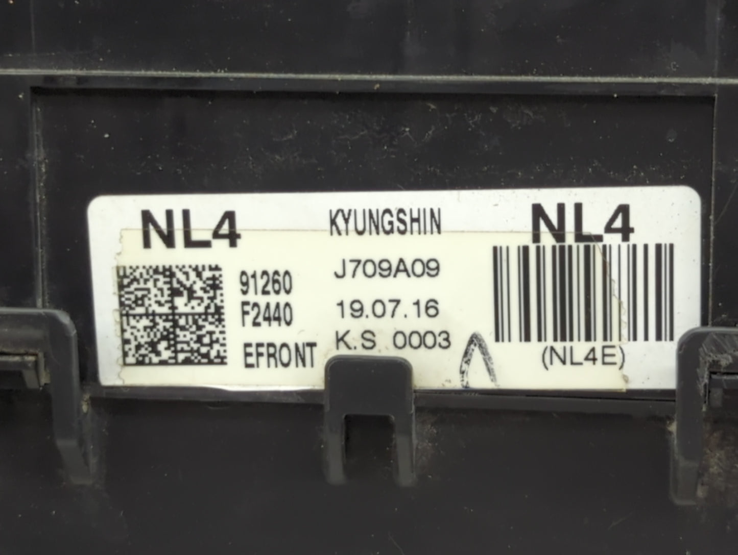 2019-2020 Hyundai Elantra Fusebox Fuse Box Panel Relay Module P/N:91260 F2440 Fits Fits 2019 2020 OEM Used Auto Parts - Oemu