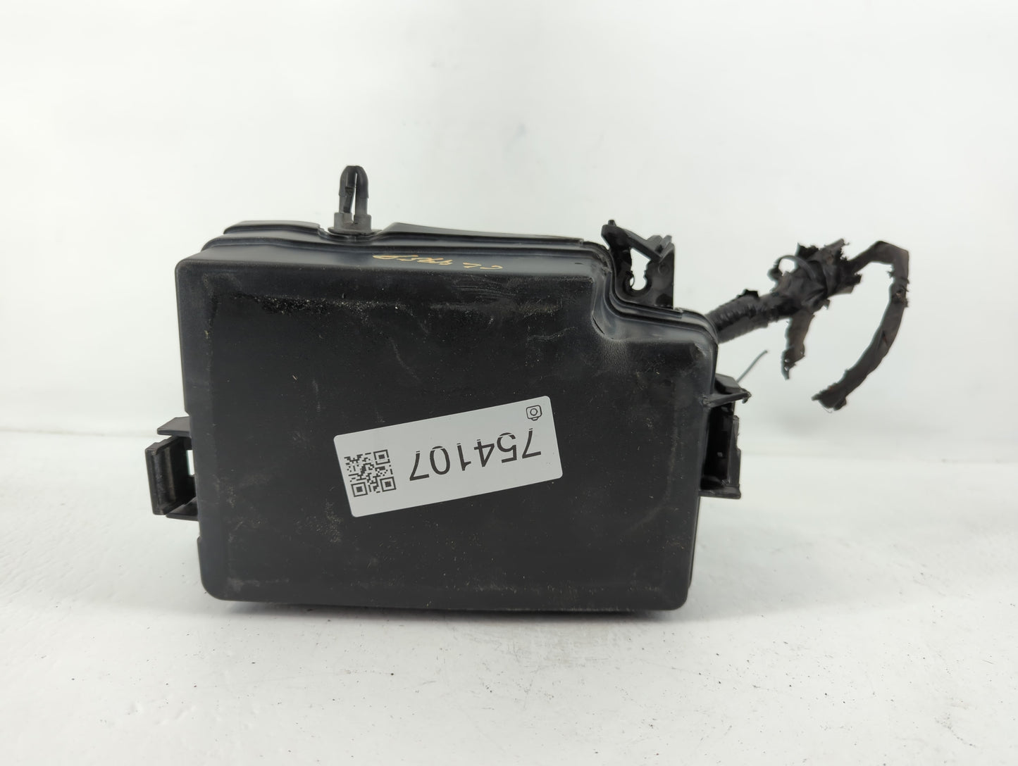 2019-2020 Hyundai Elantra Fusebox Fuse Box Panel Relay Module P/N:91956-F2025 Fits Fits 2019 2020 OEM Used Auto Parts - Oemu