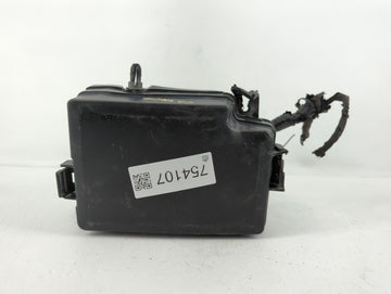 2019-2020 Hyundai Elantra Fusebox Fuse Box Panel Relay Module P/N:91956-F2025 Fits Fits 2019 2020 OEM Used Auto Parts - Oemu