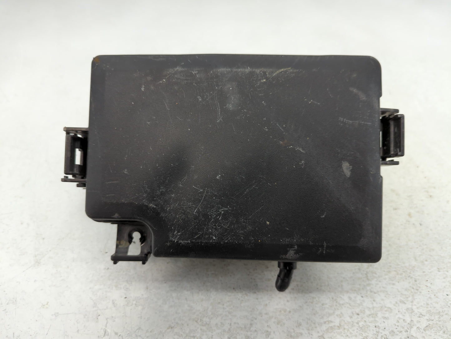 2019-2020 Hyundai Elantra Fusebox Fuse Box Panel Relay Module P/N:91210F3240AA Fits Fits 2019 2020 OEM Used Auto Parts - Oem