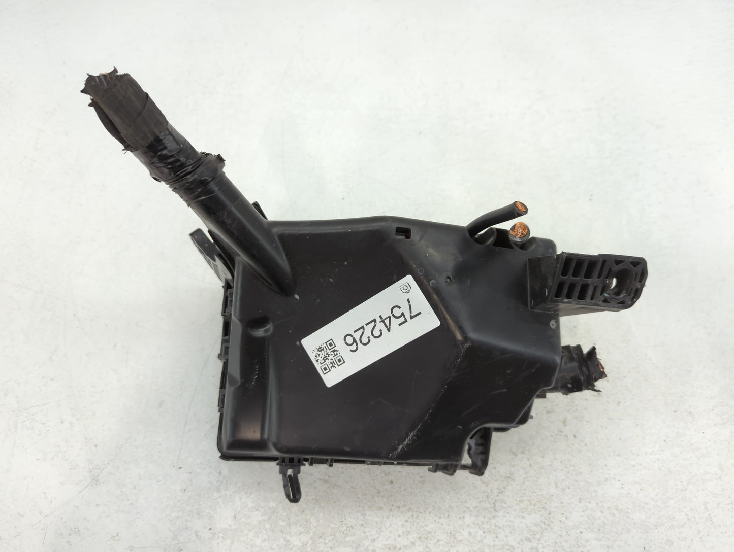 2019-2020 Hyundai Elantra Fusebox Fuse Box Panel Relay Module P/N:91210F3240AA Fits Fits 2019 2020 OEM Used Auto Parts - Oem
