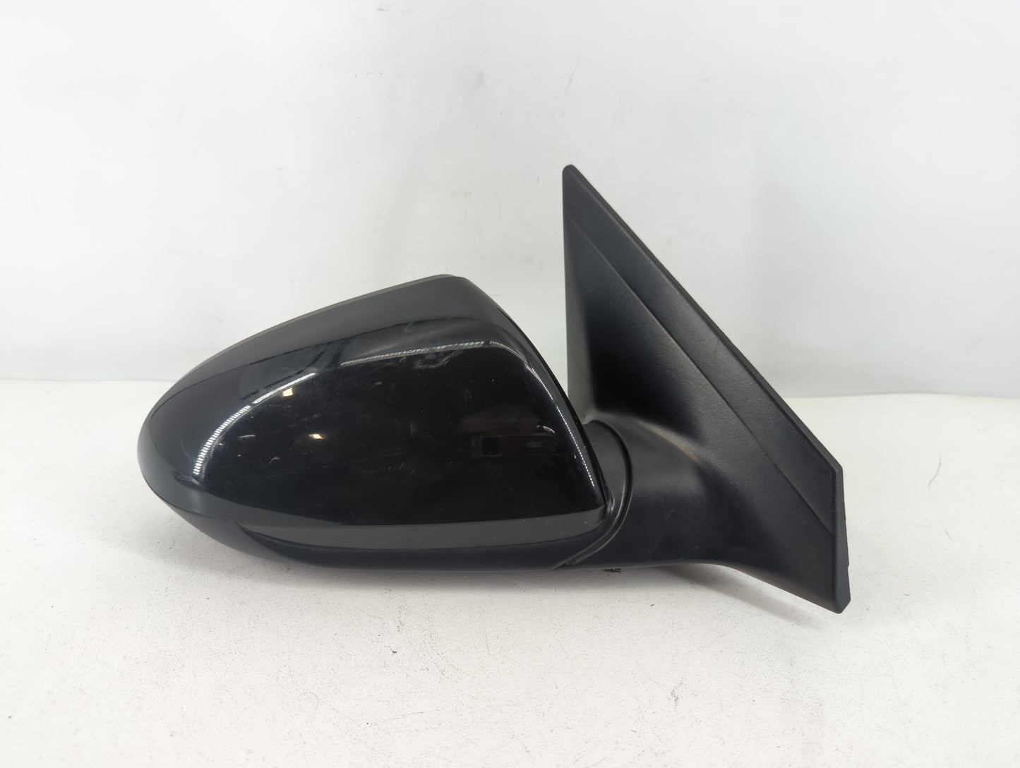 2017-2020 Hyundai Elantra Passenger Side View Mirror - Right Door Mirror OEM Used - Oemusedautoparts1.com