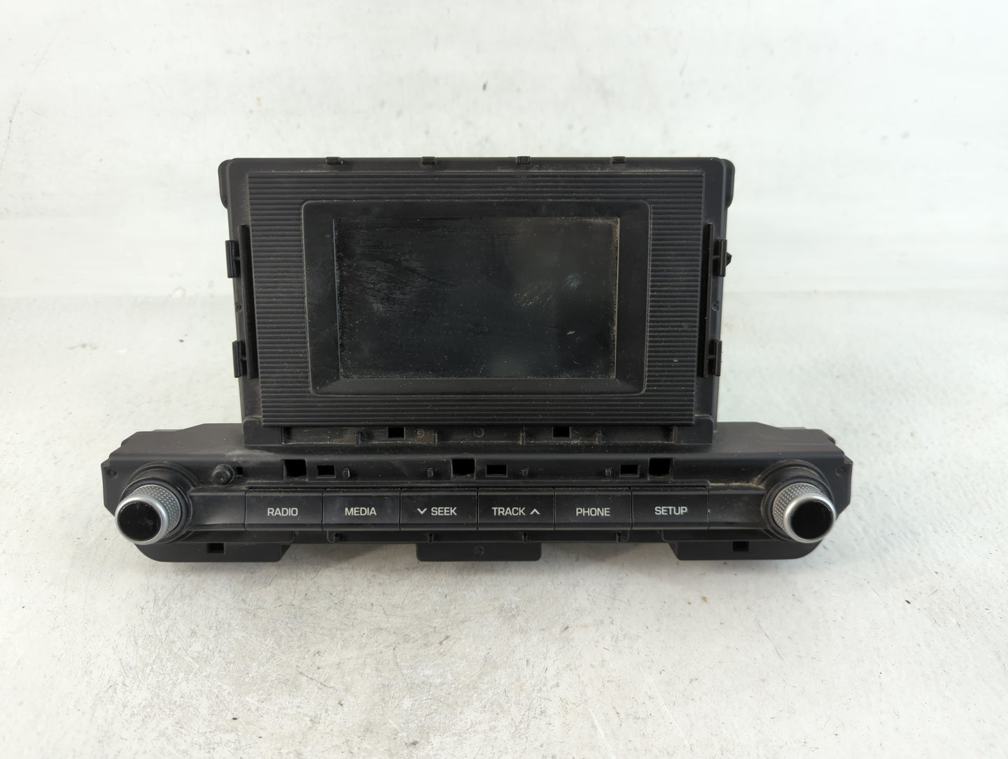 2019-2020 Hyundai Elantra Am Fm Cd Player Radio Receiver - Oemusedautoparts1.com