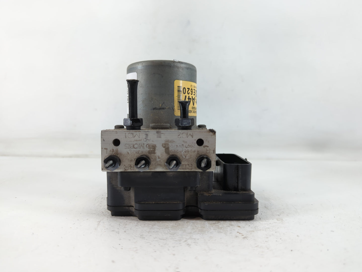 2018-2020 Hyundai Elantra ABS Pump Control Module Replacement P/N:61589-43100 58900-F2620 Fits Fits 2018 2019 2020 OEM Used 