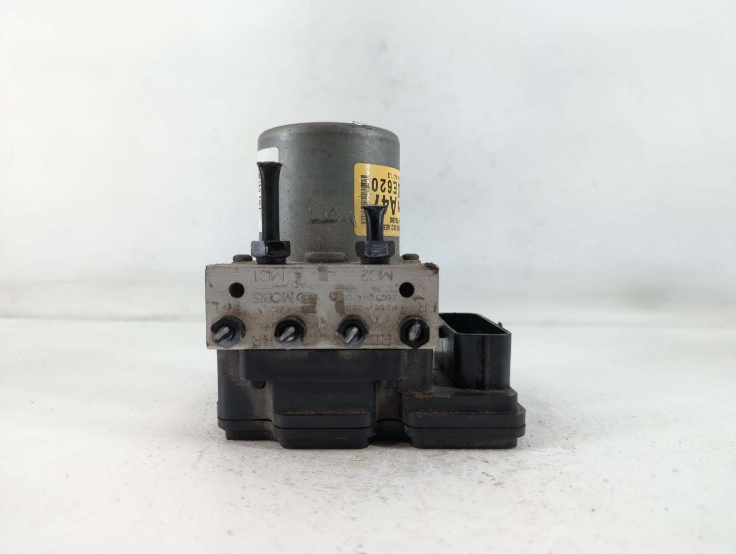 2018-2020 Hyundai Elantra ABS Pump Control Module Replacement P/N:61589-43100 58900-F2620 Fits Fits 2018 2019 2020 OEM Used 