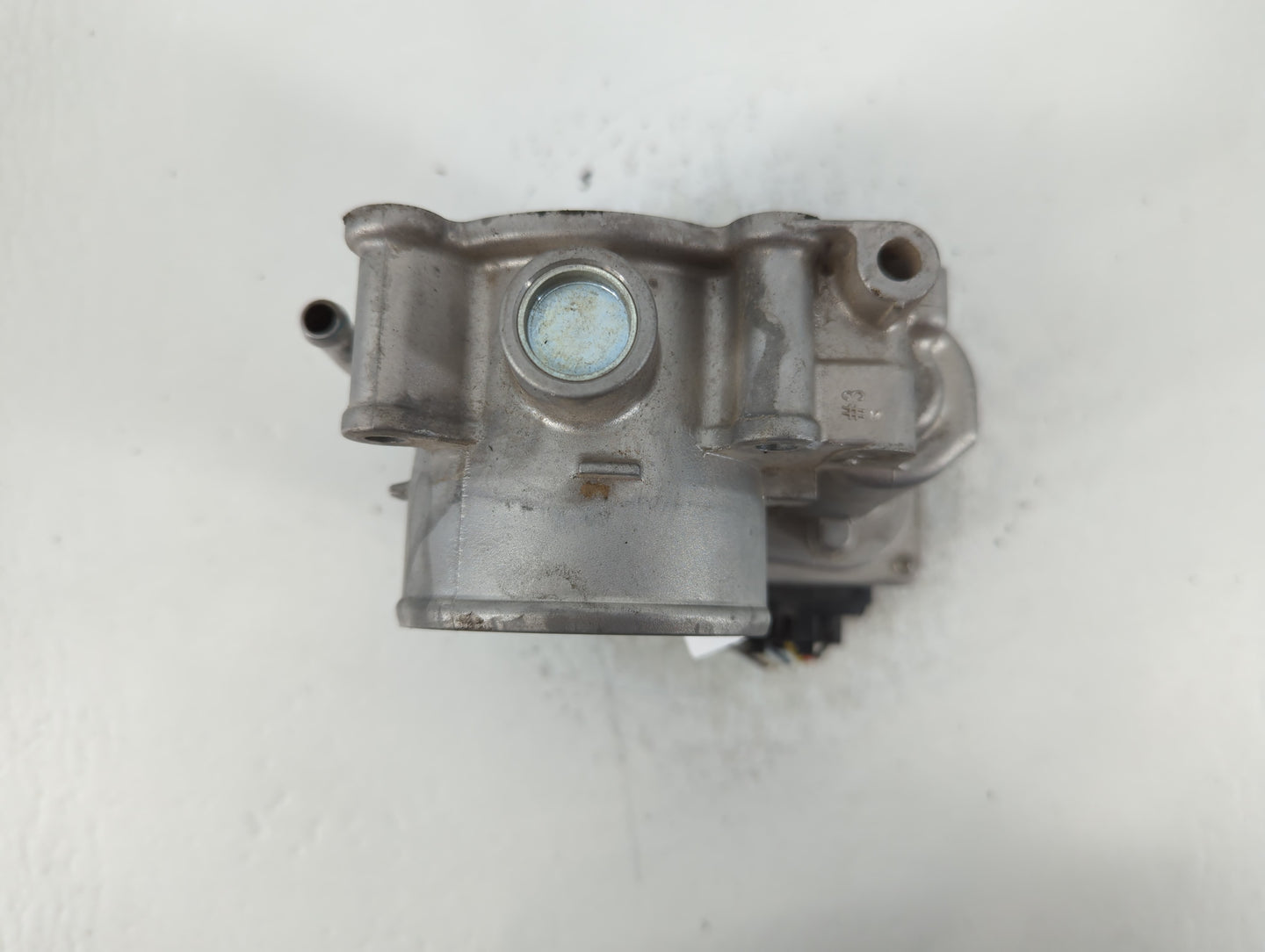 2011-2020 Hyundai Elantra Throttle Body P/N:35100-2E710 Fits Fits 2011 2012 2013 2014 2015 2016 2017 2018 2019 2020 2021 OEM