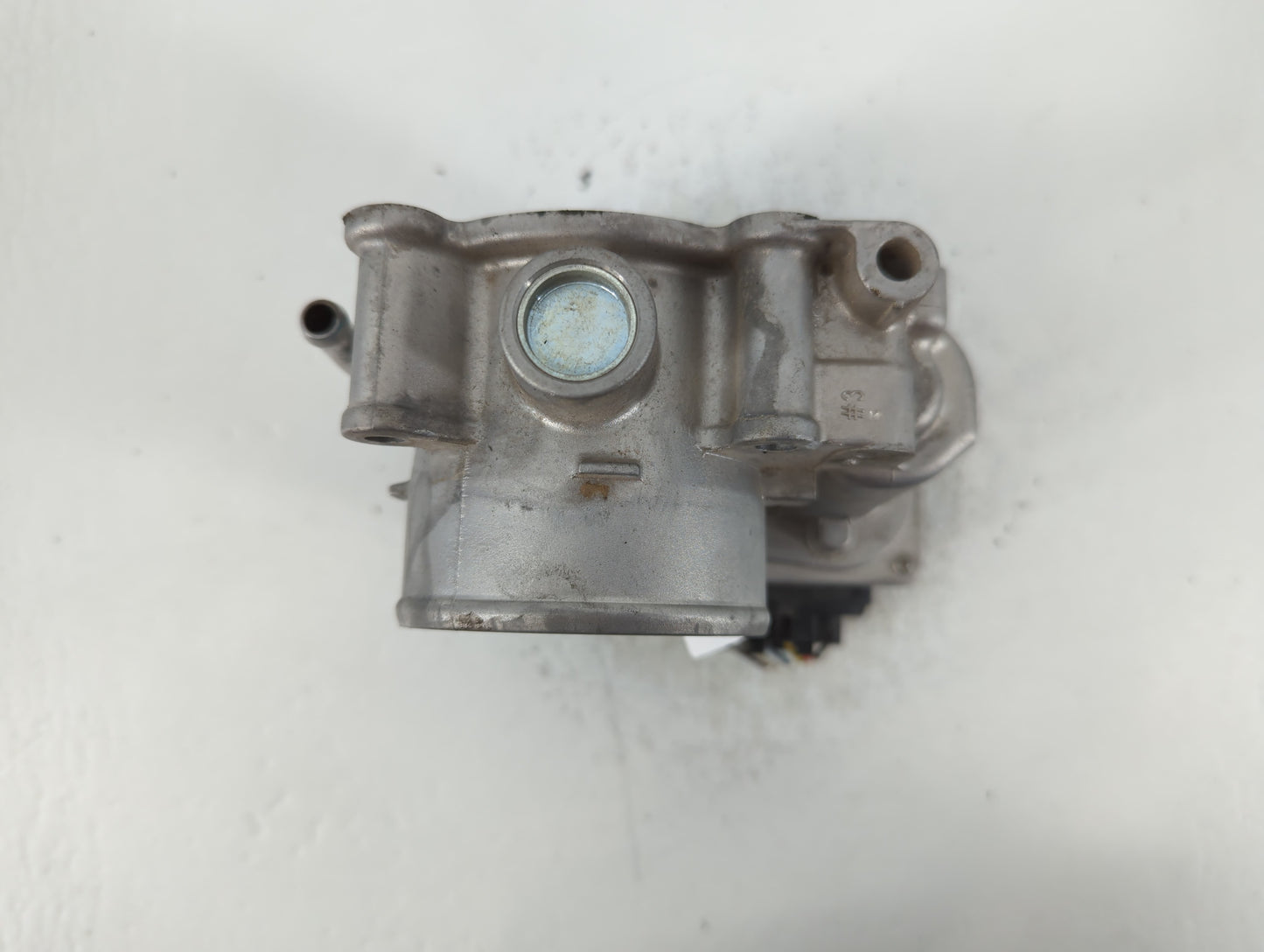 2011-2020 Hyundai Elantra Throttle Body P/N:35100-2E710 Fits Fits 2011 2012 2013 2014 2015 2016 2017 2018 2019 2020 2021 OEM