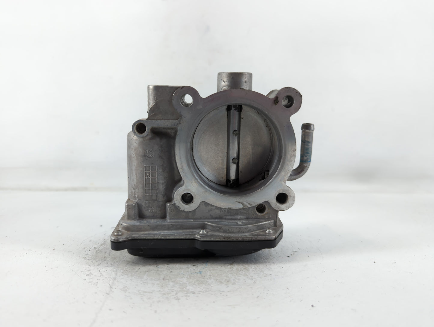 2011-2020 Hyundai Elantra Throttle Body P/N:35100-2E710 Fits Fits 2011 2012 2013 2014 2015 2016 2017 2018 2019 2020 2021 OEM