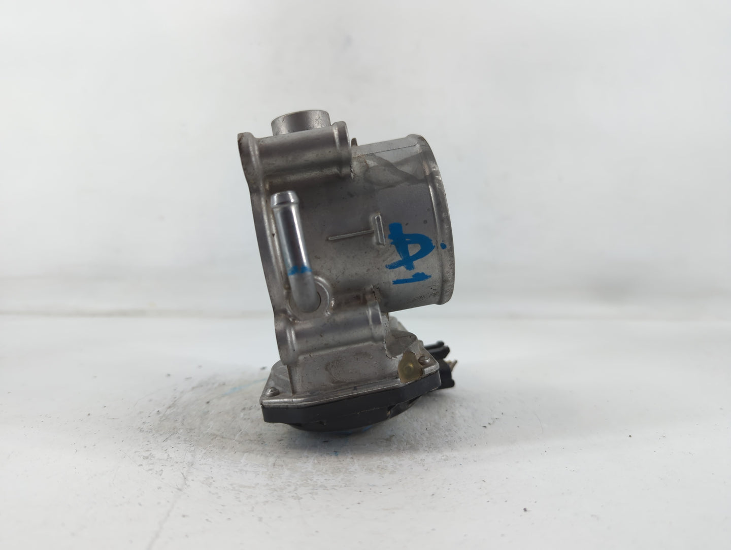 2011-2020 Hyundai Elantra Throttle Body P/N:35100-2E710 Fits Fits 2011 2012 2013 2014 2015 2016 2017 2018 2019 2020 2021 OEM