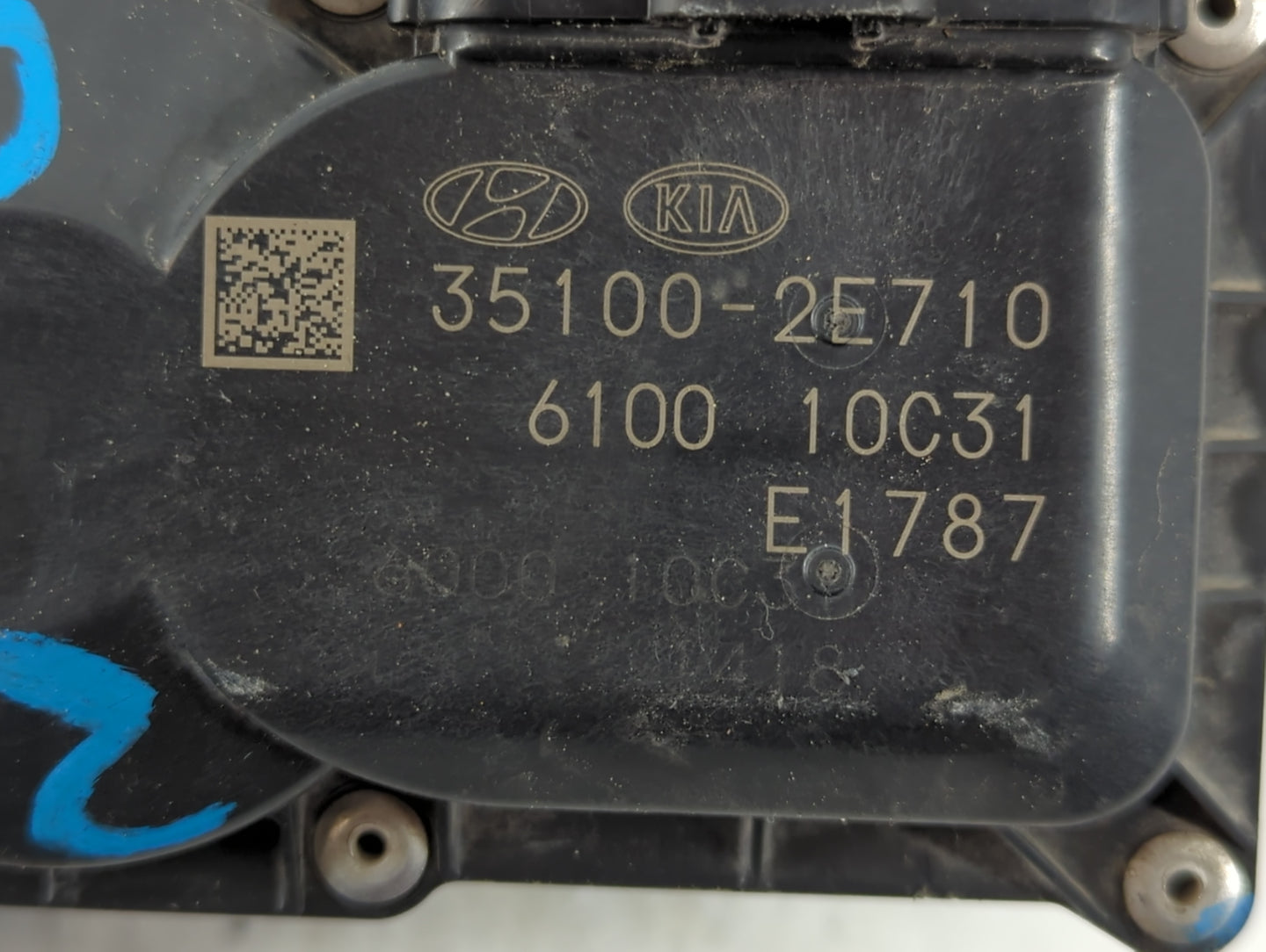 2011-2020 Hyundai Elantra Throttle Body P/N:35100-2E710 Fits Fits 2011 2012 2013 2014 2015 2016 2017 2018 2019 2020 2021 OEM