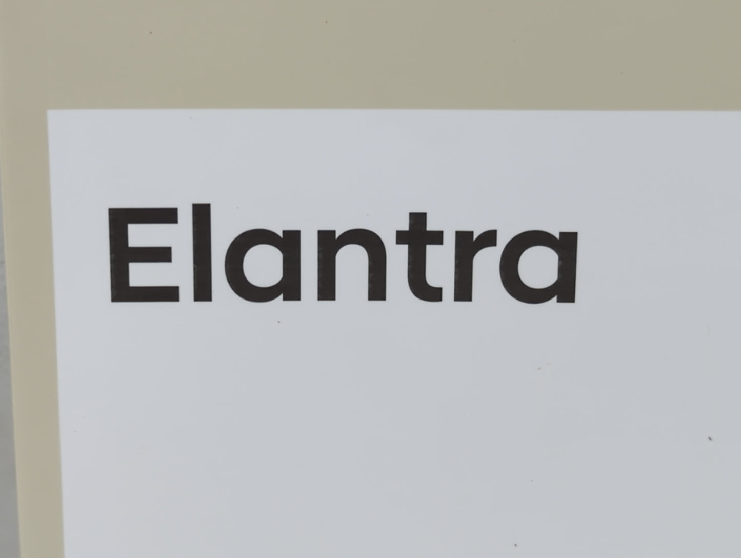 2020 Hyundai Elantra Owners Manual Book Guide P/N:LF30-EU05G OEM Used Auto Parts - Oemusedautoparts1.com
