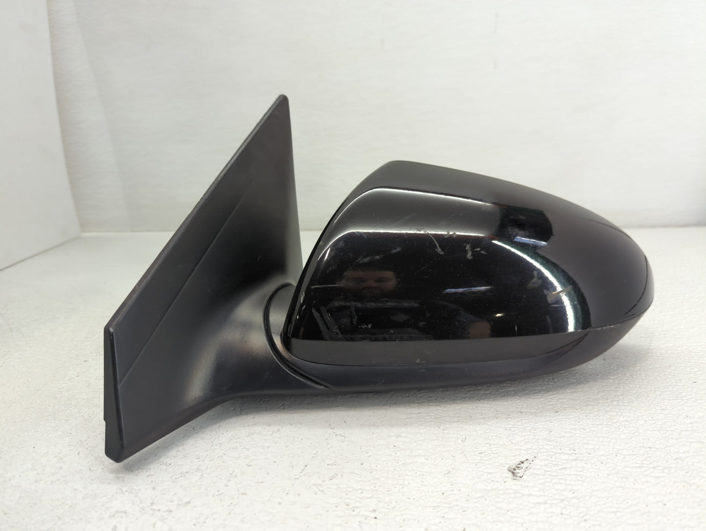2017-2020 Hyundai Elantra Driver Side View Mirror - Left Door Mirror OEM Used - Oemusedautoparts1.com