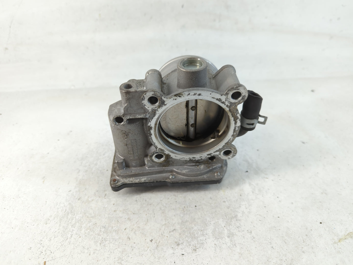 2011-2020 Hyundai Elantra Throttle Body P/N:35100-2E710 Fits Fits 2011 2012 2013 2014 2015 2016 2017 2018 2019 2020 2021 OEM