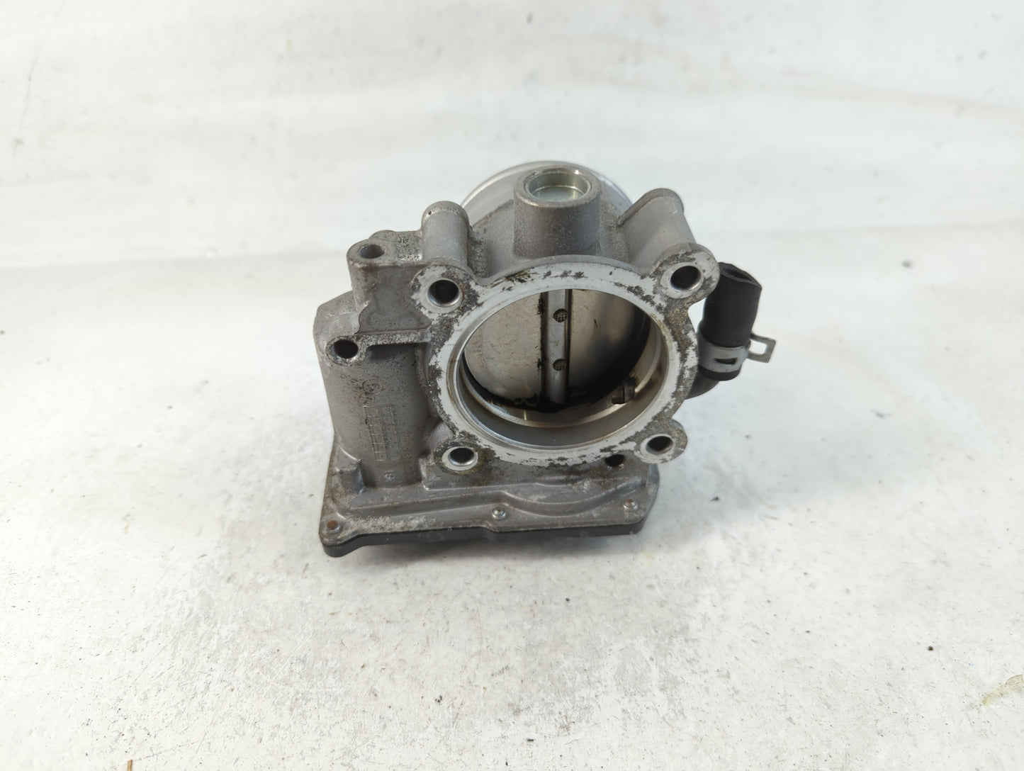 2011-2020 Hyundai Elantra Throttle Body P/N:35100-2E710 Fits Fits 2011 2012 2013 2014 2015 2016 2017 2018 2019 2020 2021 OEM