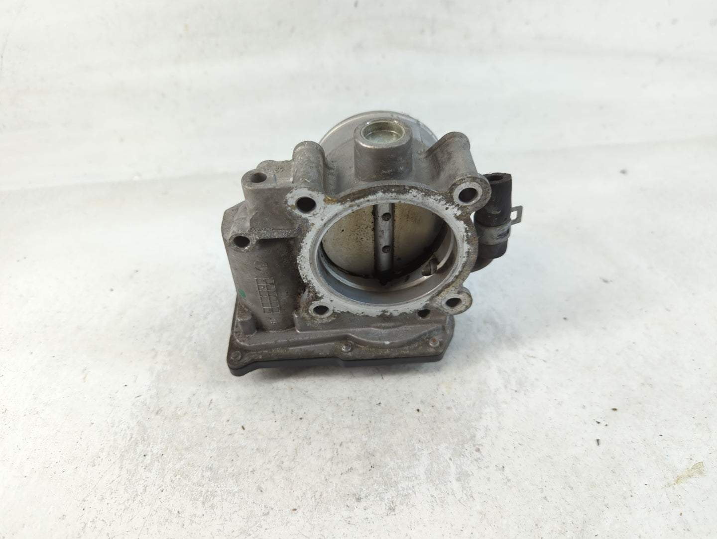 2011-2020 Hyundai Elantra Throttle Body P/N:35100-2E710 Fits Fits 2011 2012 2013 2014 2015 2016 2017 2018 2019 2020 2021 OEM