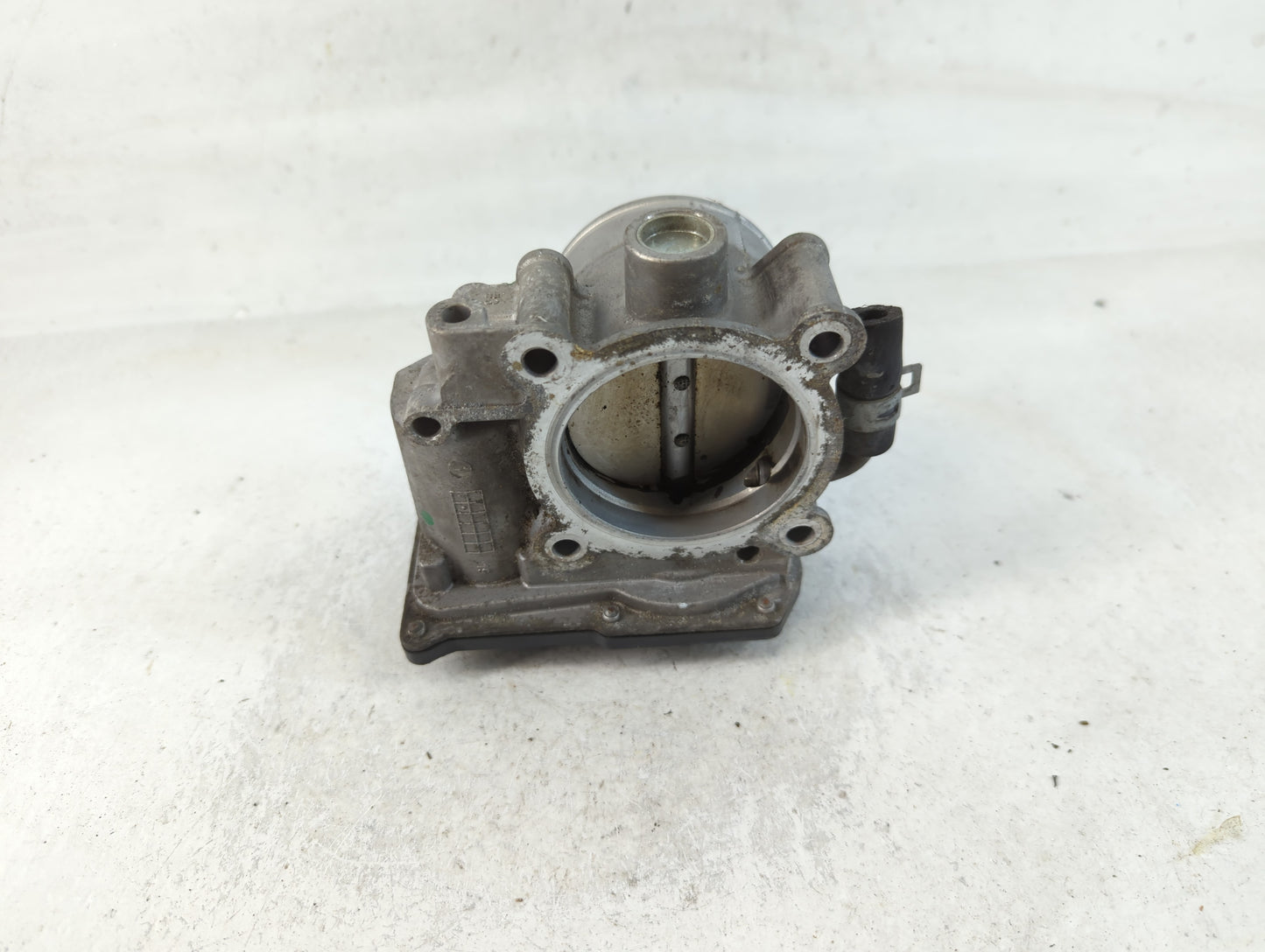 2011-2020 Hyundai Elantra Throttle Body P/N:35100-2E710 Fits Fits 2011 2012 2013 2014 2015 2016 2017 2018 2019 2020 2021 OEM