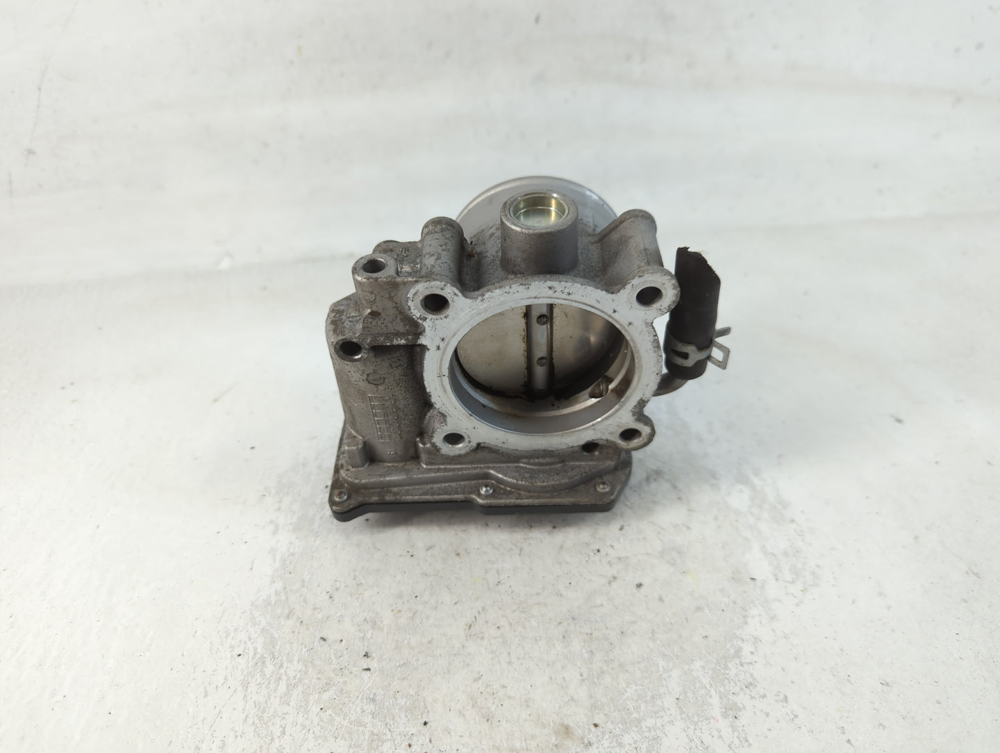 2011-2020 Hyundai Elantra Throttle Body P/N:35100-2E710 Fits Fits 2011 2012 2013 2014 2015 2016 2017 2018 2019 2020 2021 OEM