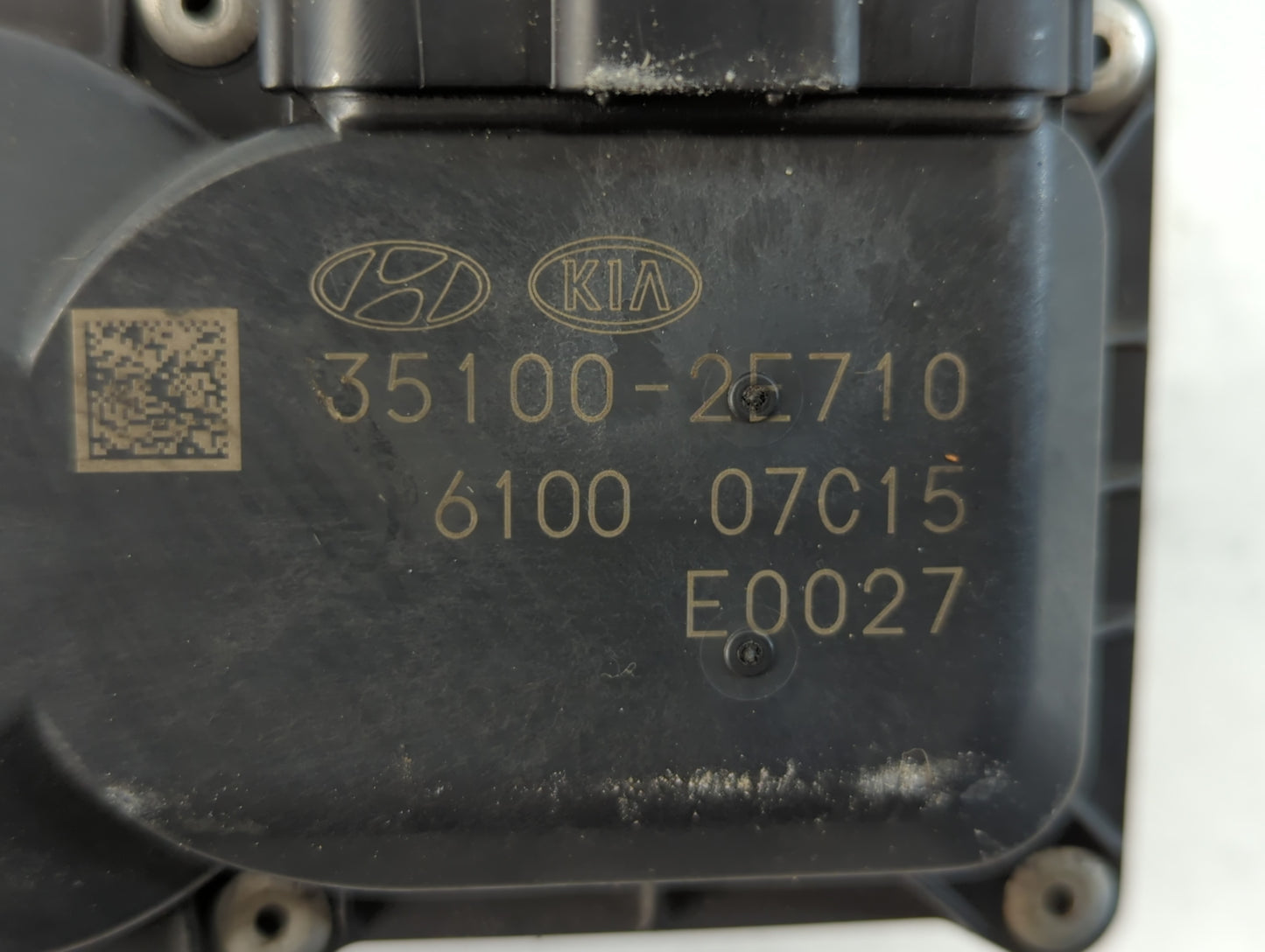 2011-2020 Hyundai Elantra Throttle Body P/N:35100-2E710 Fits Fits 2011 2012 2013 2014 2015 2016 2017 2018 2019 2020 2021 OEM