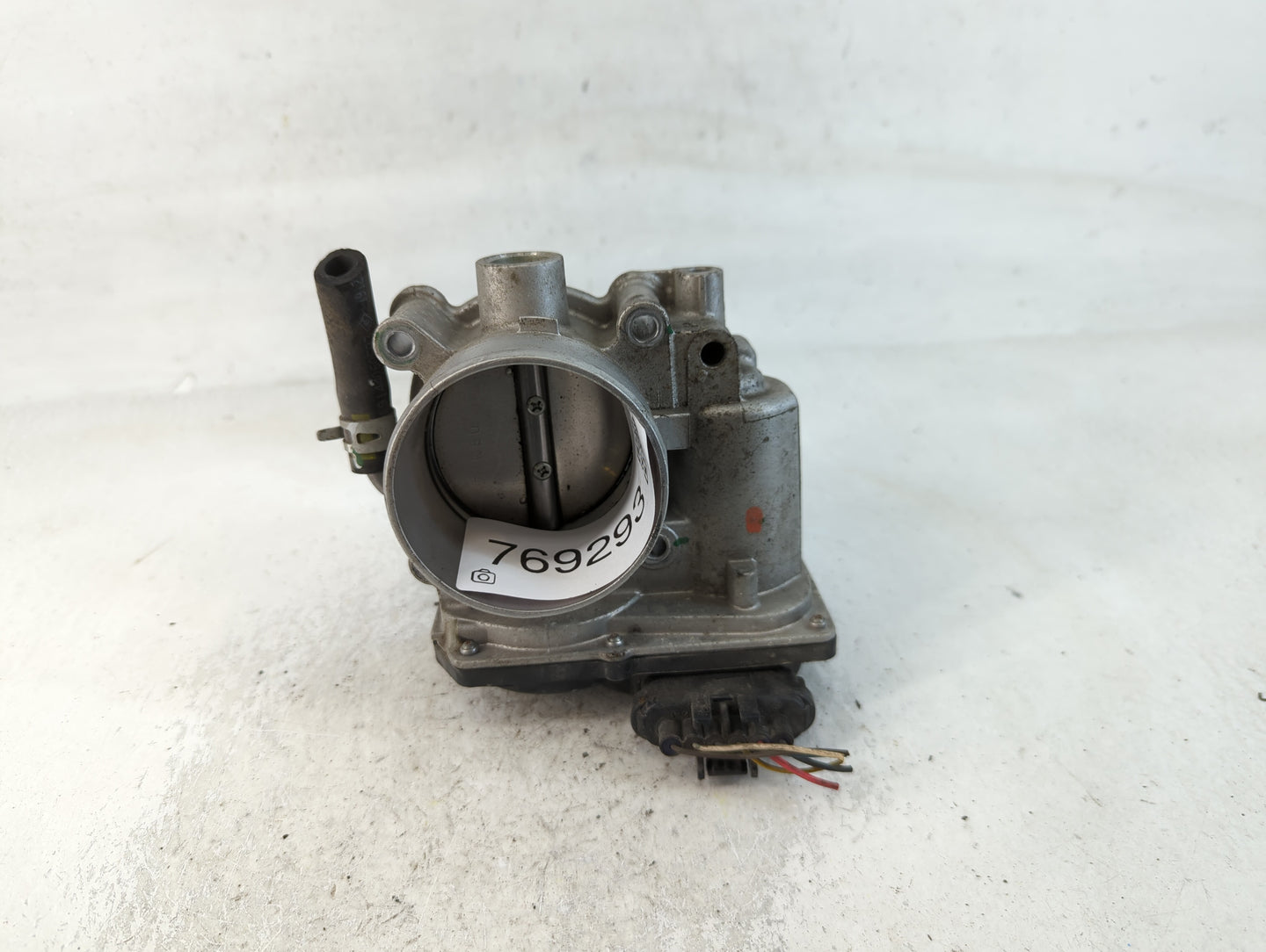 2011-2020 Hyundai Elantra Throttle Body P/N:35100-2E710 Fits Fits 2011 2012 2013 2014 2015 2016 2017 2018 2019 2020 2021 OEM