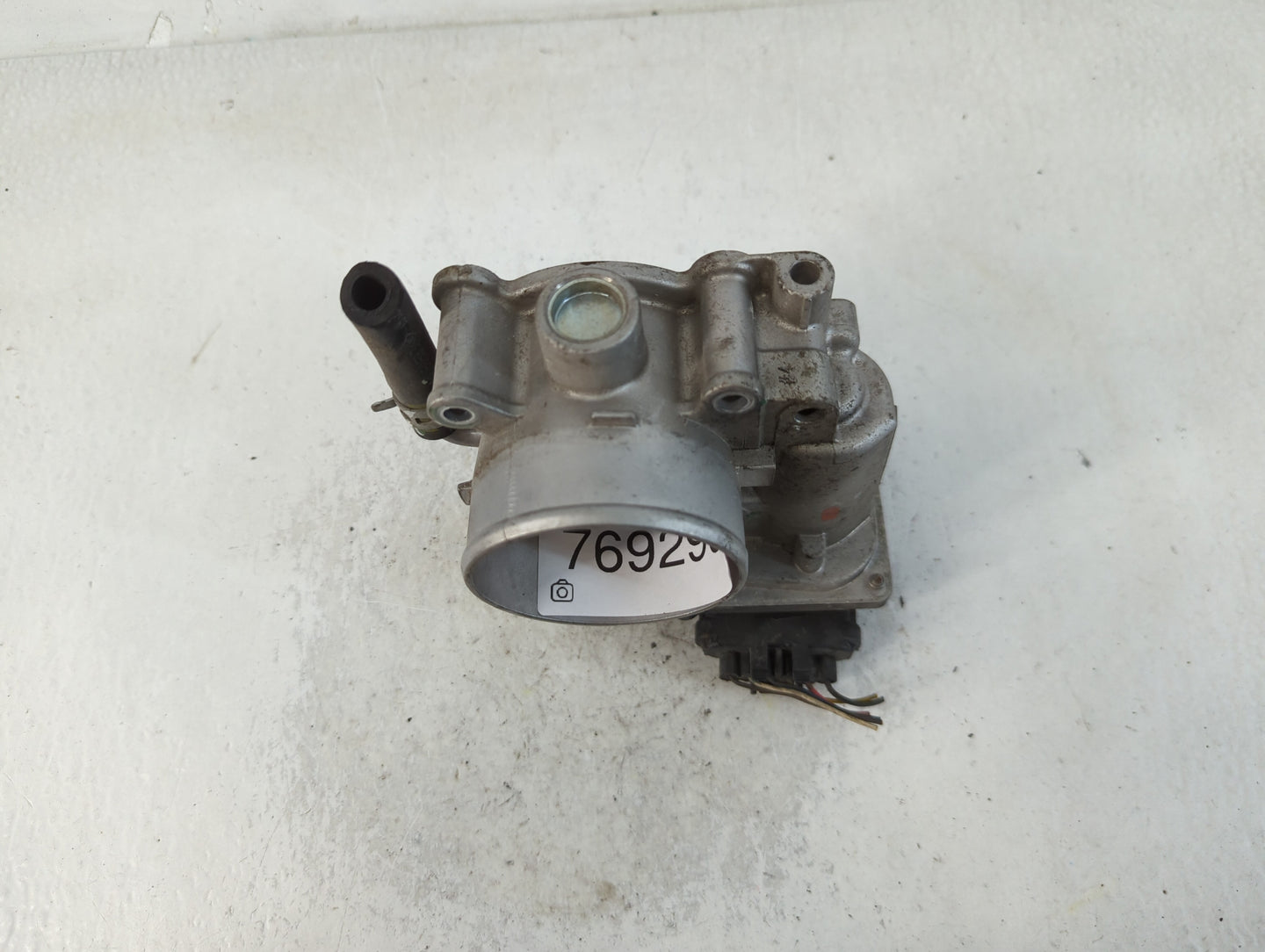 2011-2020 Hyundai Elantra Throttle Body P/N:35100-2E710 Fits Fits 2011 2012 2013 2014 2015 2016 2017 2018 2019 2020 2021 OEM