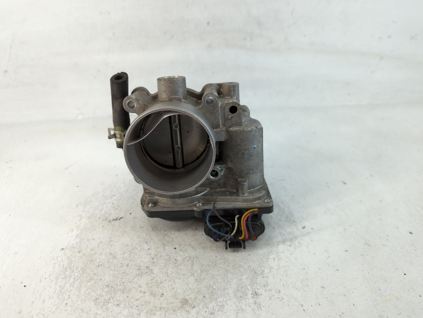 2011-2020 Hyundai Elantra Throttle Body P/N:35100-2E710 Fits Fits 2011 2012 2013 2014 2015 2016 2017 2018 2019 2020 2021 OEM