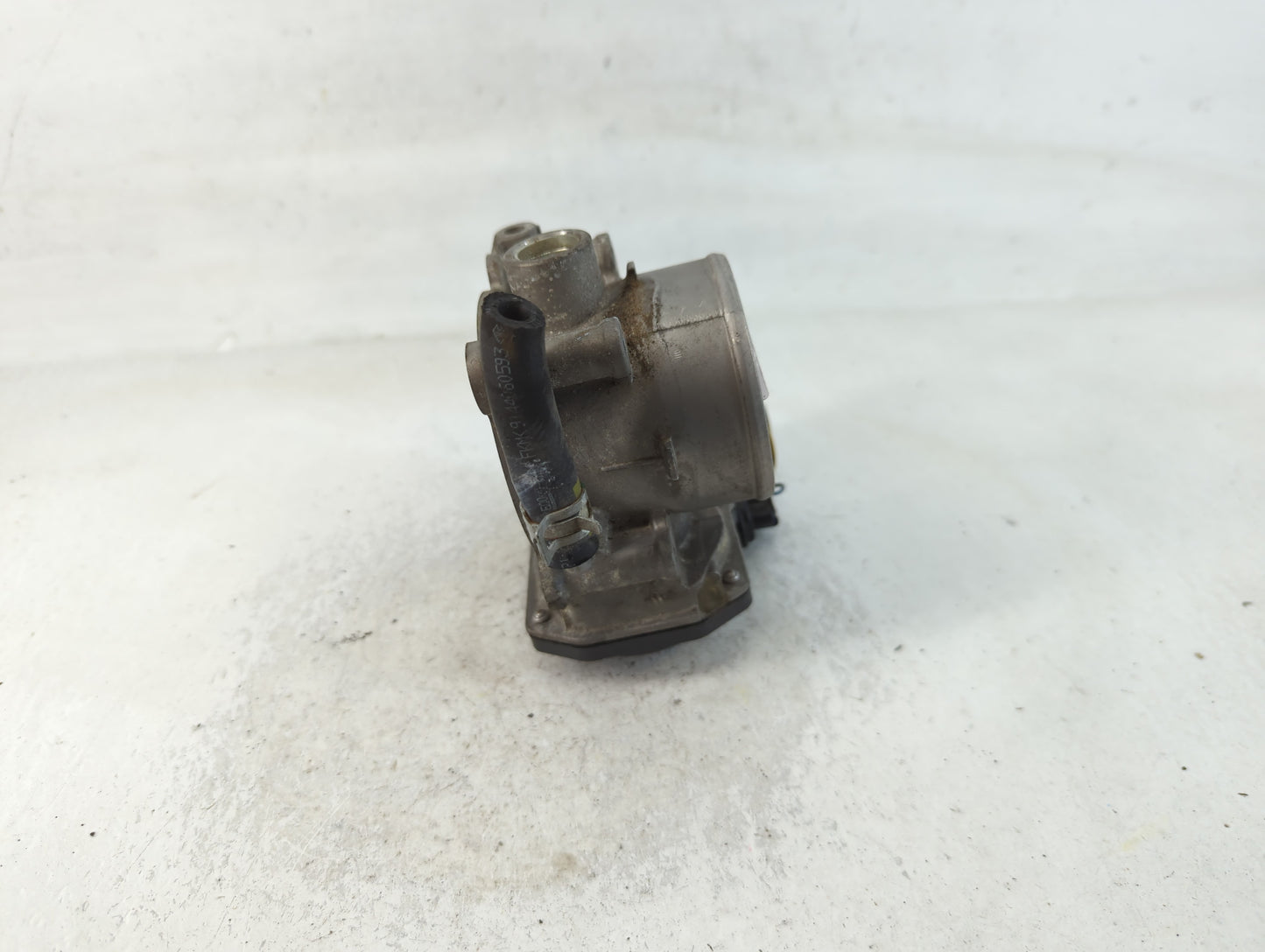 2011-2020 Hyundai Elantra Throttle Body P/N:35100-2E710 Fits Fits 2011 2012 2013 2014 2015 2016 2017 2018 2019 2020 2021 OEM