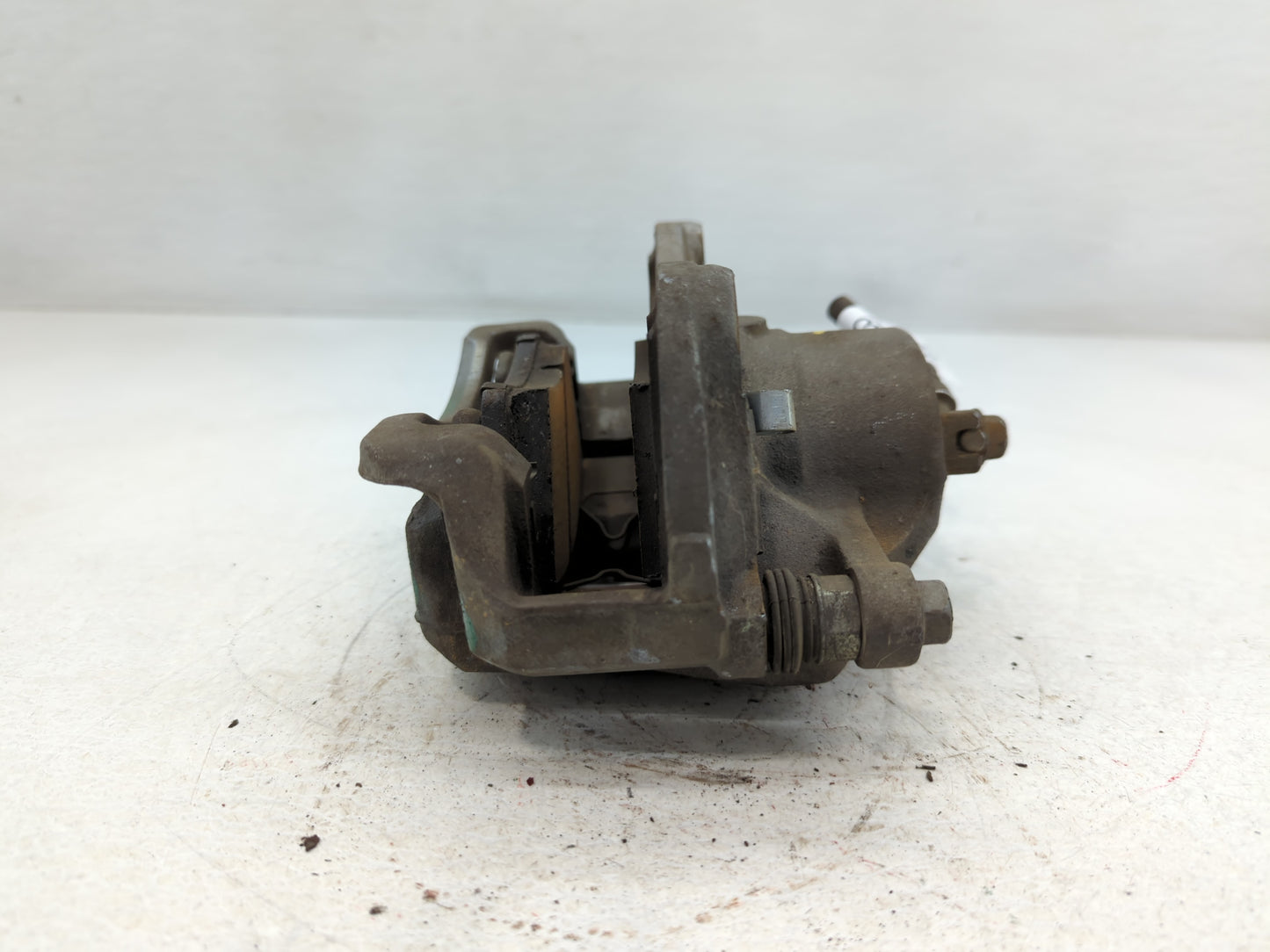 2017-2020 Hyundai Elantra Front Driver Left Brake Caliper - Oemusedautoparts1.com