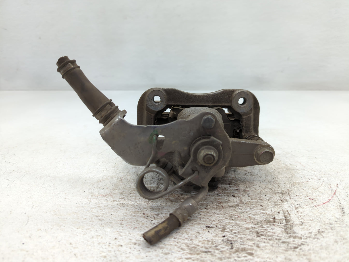 2017-2020 Hyundai Elantra Front Passenger Right Brake Caliper - Oemusedautoparts1.com